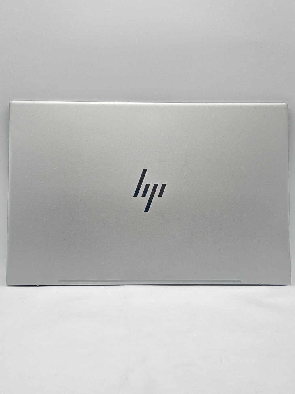 HP Envy Laptop 17-cr0013dx i7-1260P 12GB RAM 512GB SSD Silver - Used