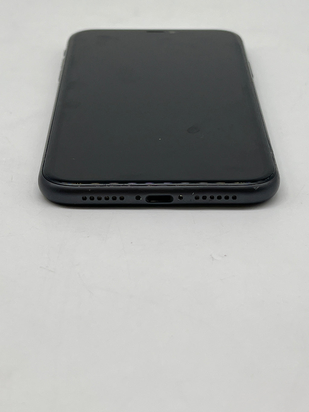 Apple iPhone 11 64GB Unlocked Black - For Parts (Bad Battery)