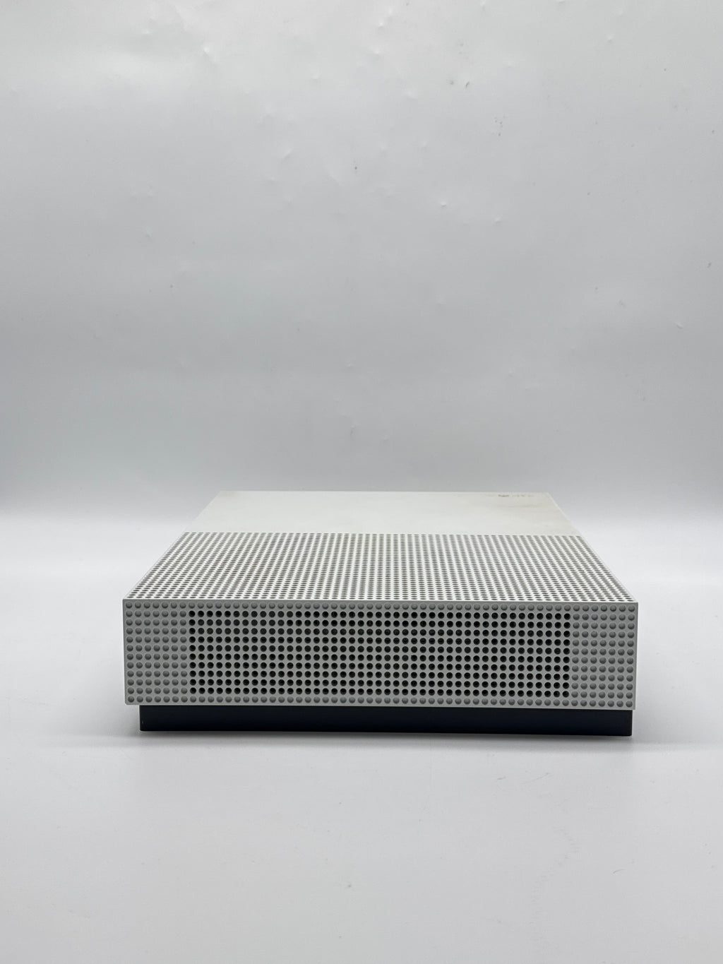 Microsoft Xbox One S 500GB HDD White Console 4K Blu-ray 1 Controller - Used