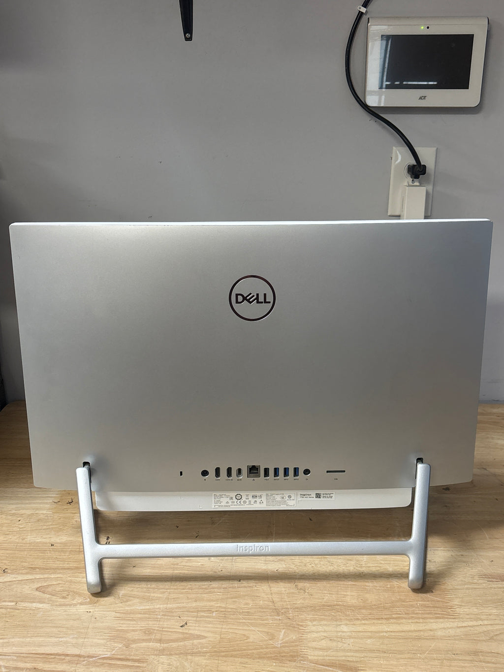 Dell Inspiron 27 7790 AIO 27" Intel Core i7-10510U 12GB RAM 512GB SSD - Bad SSD