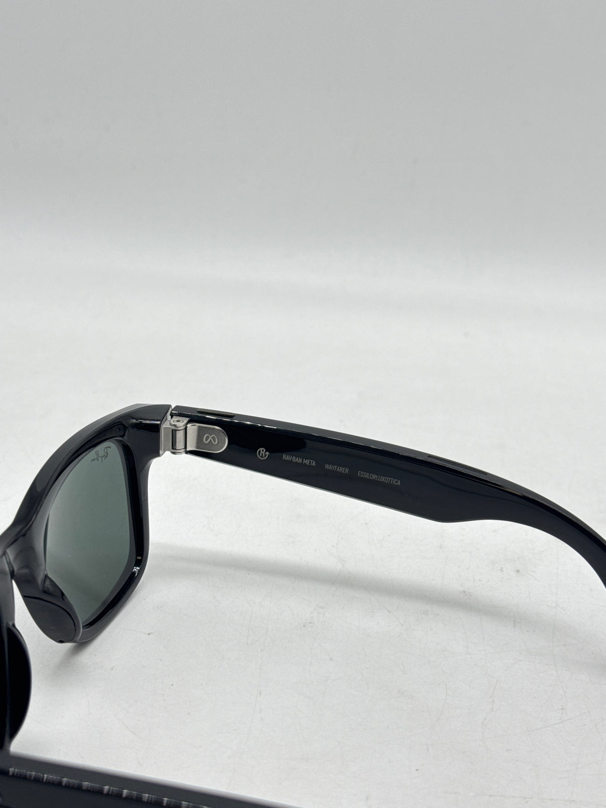 Ray-Ban Meta Wayfarer RW4006 Smart Glasses Black - Used