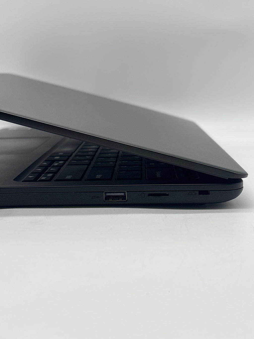 Lenovo 14w Gen 2 AMD 3015e 4GB RAM 128GB SSD