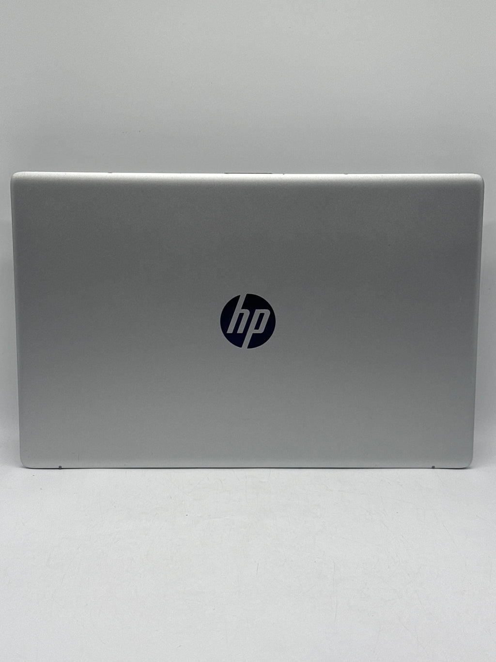 HP 17-cn0023dx 17" Intel Core i5-1135G7 8GB RAM 256GB SSD Silver - Used