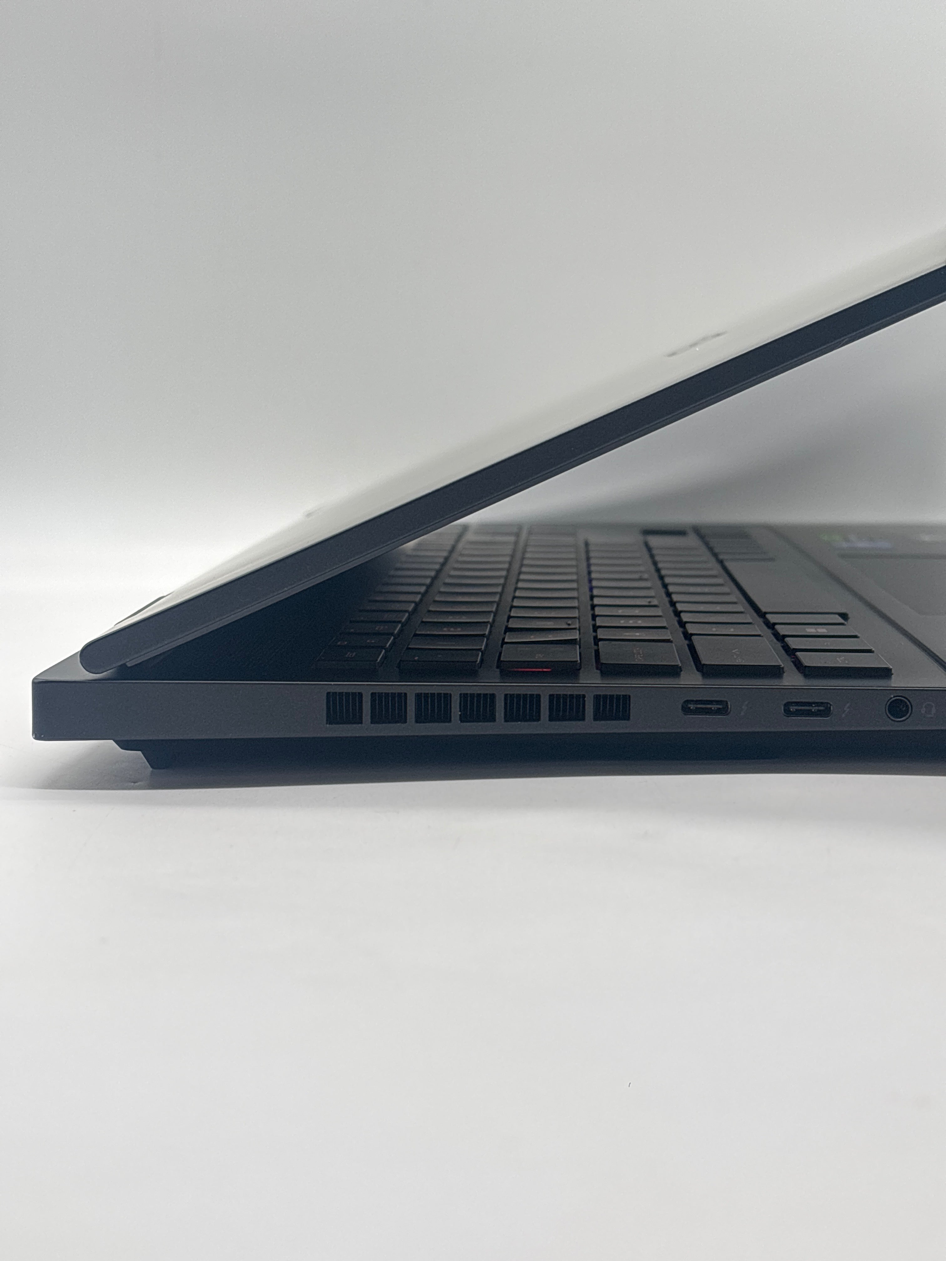 HP Omen 16-U1047NR i7-14700HX 32GB RAM 1TB SSD RTX 4070