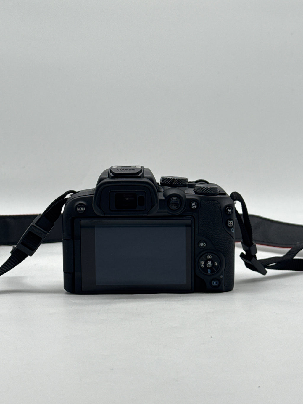Canon EOS R10 Digital Camera Black w/ RF-S 18-45mm Lens