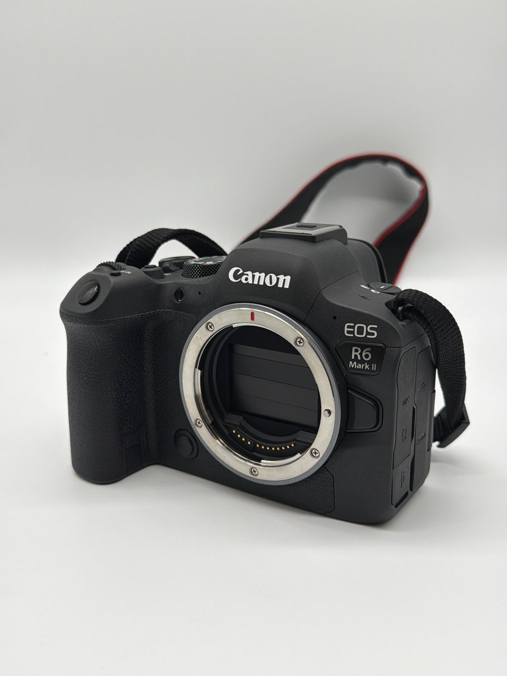 Canon EOS R6 Mark II 24.2MP Mirrorless Camera Black with Battery