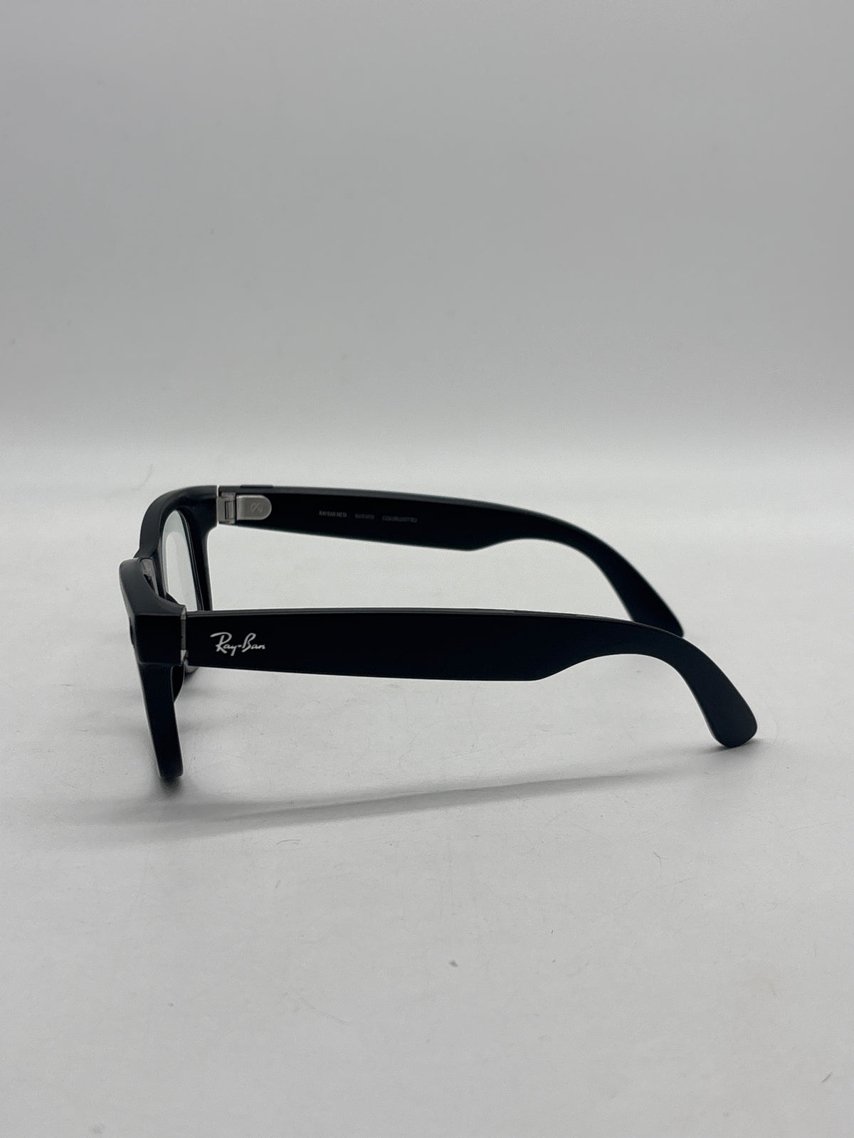 Ray-Ban Meta Wayfarer RW4008 Smart Glasses w/ Camera Black - Used