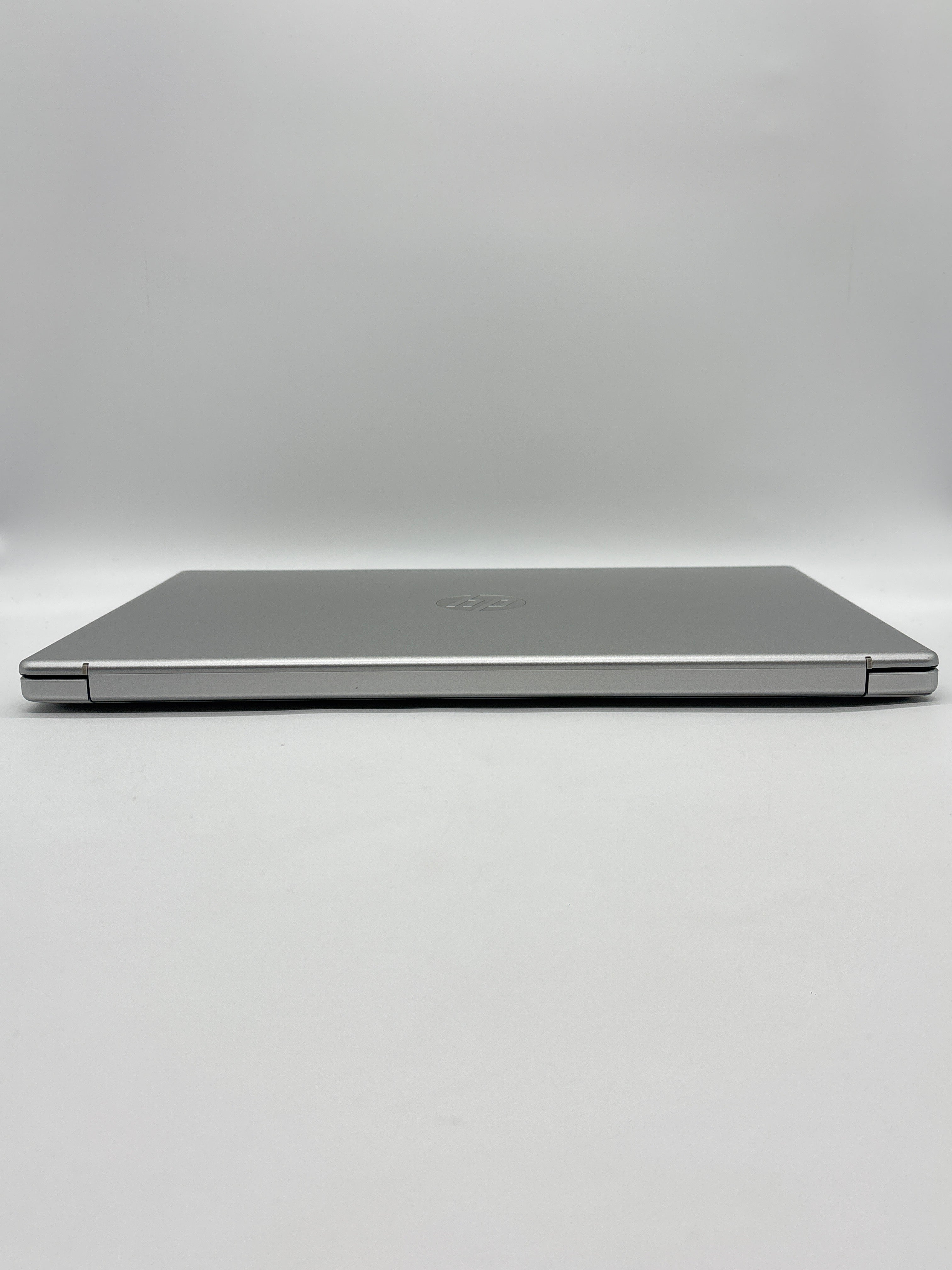HP Laptop 15-fd0107dx i7-1255U 16 GB RAM 512 GB SSD
