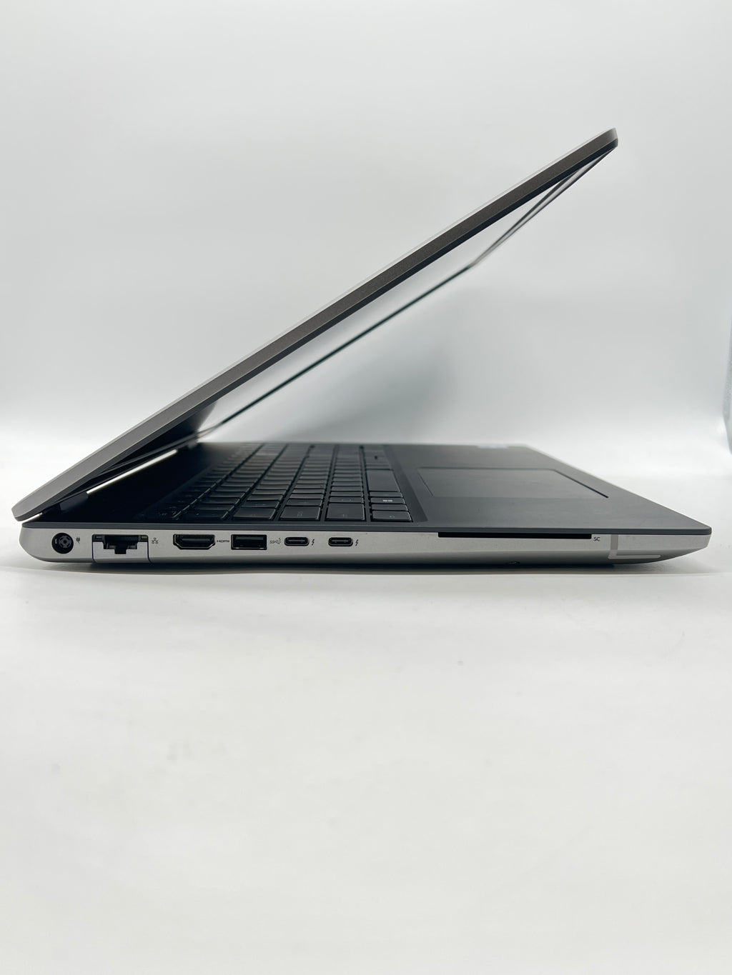 Dell Precision 7670 15-inch Core i7-12850HX 32GB RAM 512GB RTX A2000 - Used