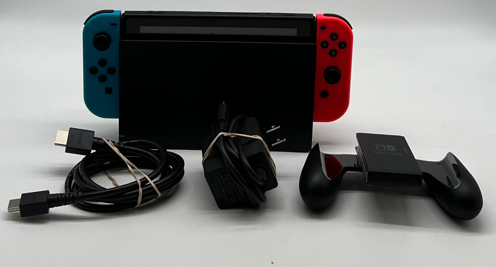 Nintendo Switch Blue/Red (HAC-001-01) 32GB w/ Minecraft - Used With Box