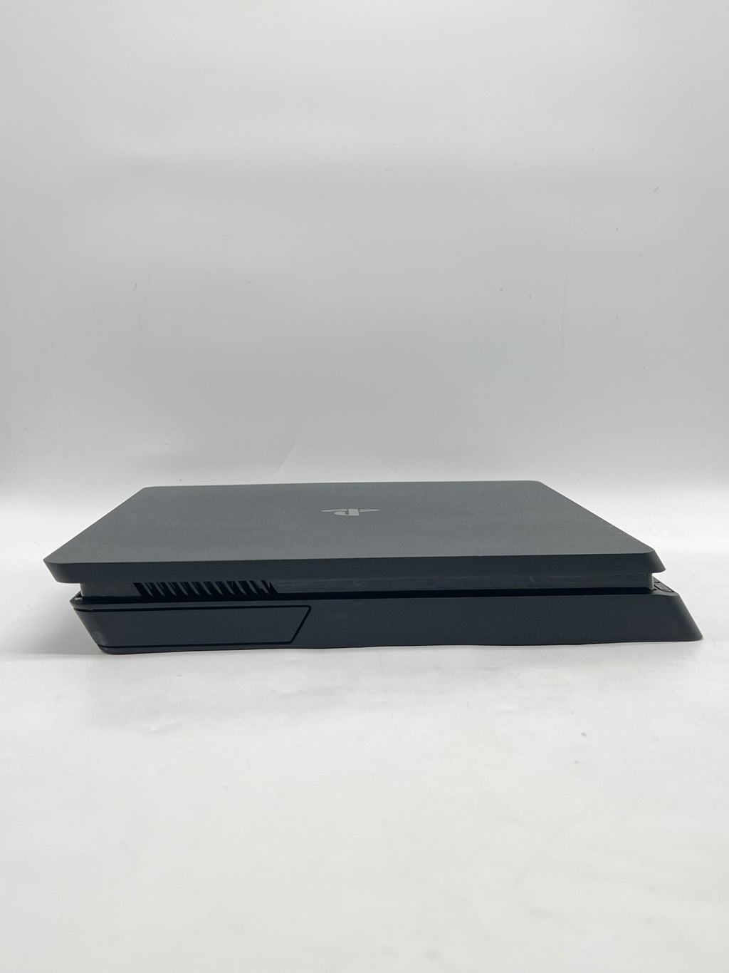 Sony PlayStation 4 Slim CUH-2215B 1TB w/ 2 Controllers HDMI - Used