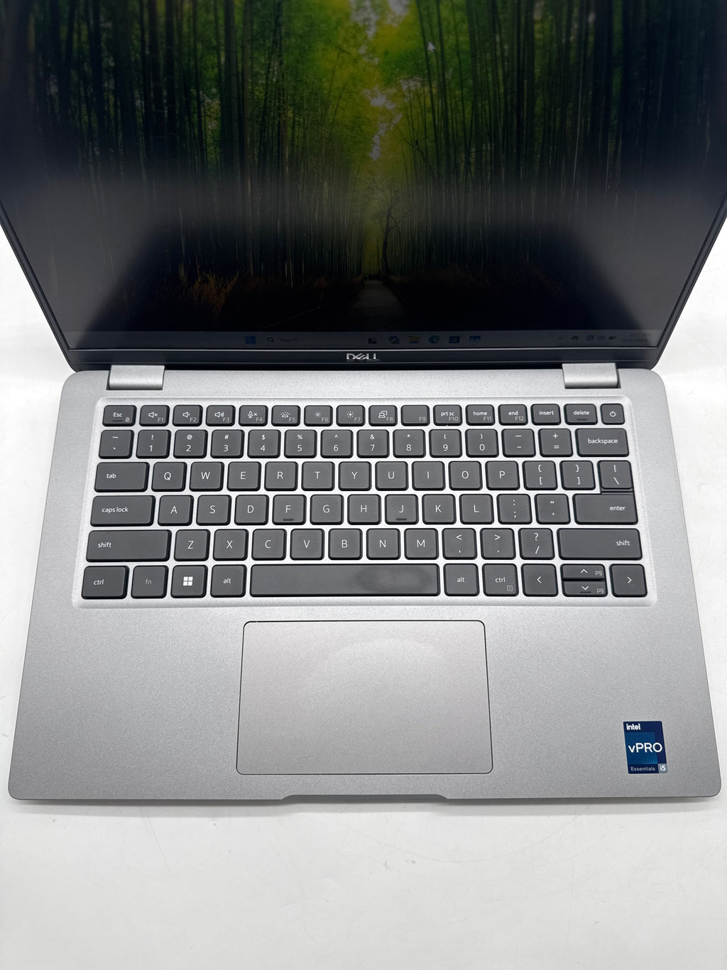 Dell Latitude 5440 14" Core i5-1335U 16GB RAM 256GB SSD Gray - Used
