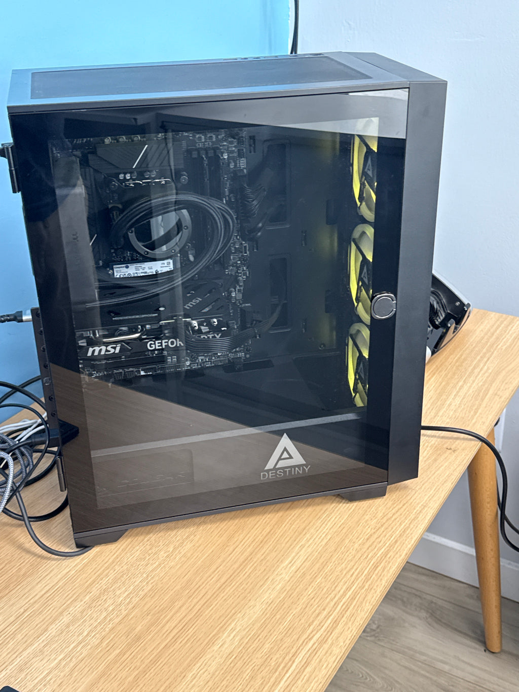 Gaming PC i7-13700KF 16GB RAM 2TB SSD RTX 4060 TI - Used
