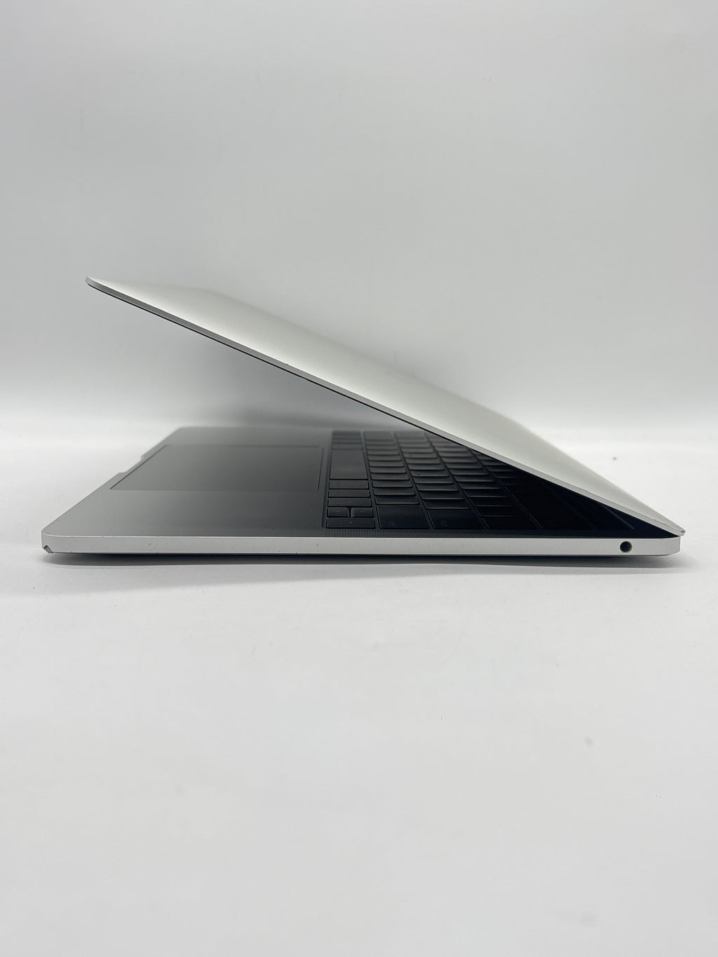 Apple MacBook Pro A2159 i5 8GB RAM 256GB SSD - For Parts (Bad Display)