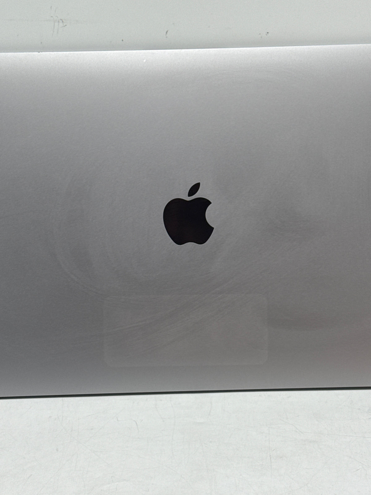 Apple MacBook Air 13in Retina A2179 2020 Core i3 8GB RAM 256GB SSD - Used
