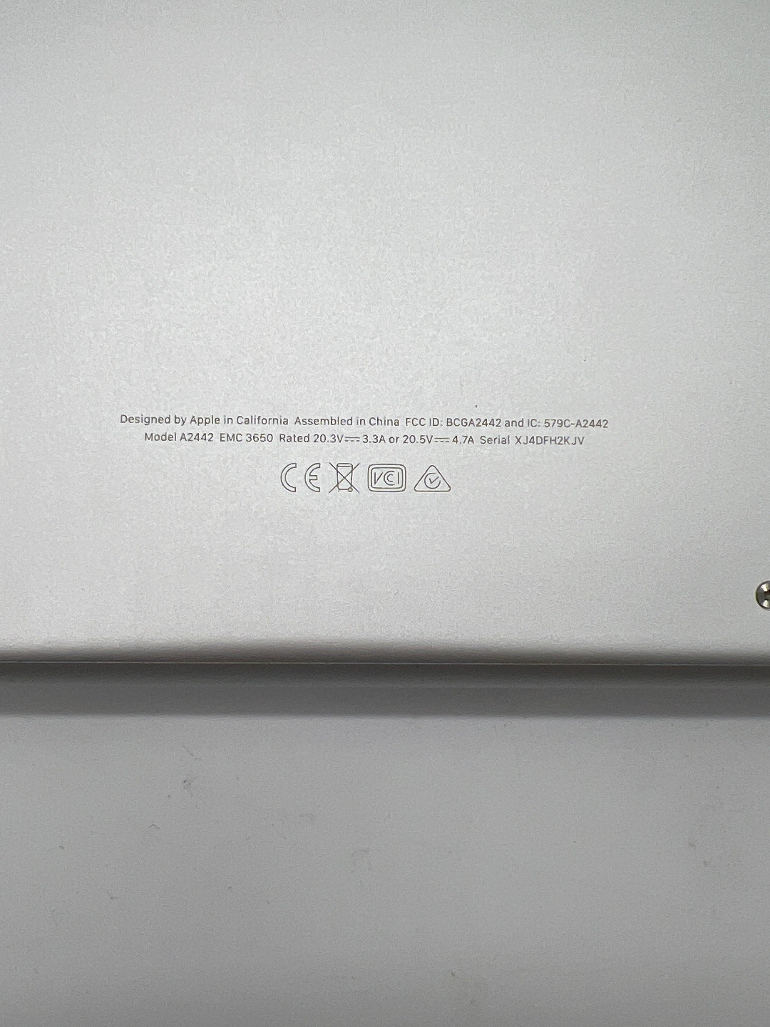 Apple MacBook Pro 14" A2442 2021 M1 Chip Silver For Parts Untested No Specs