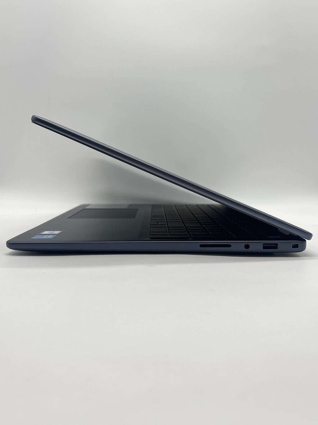 Dell Inspiron 16 5640 Core 7 150U 16GB RAM 1TB SSD