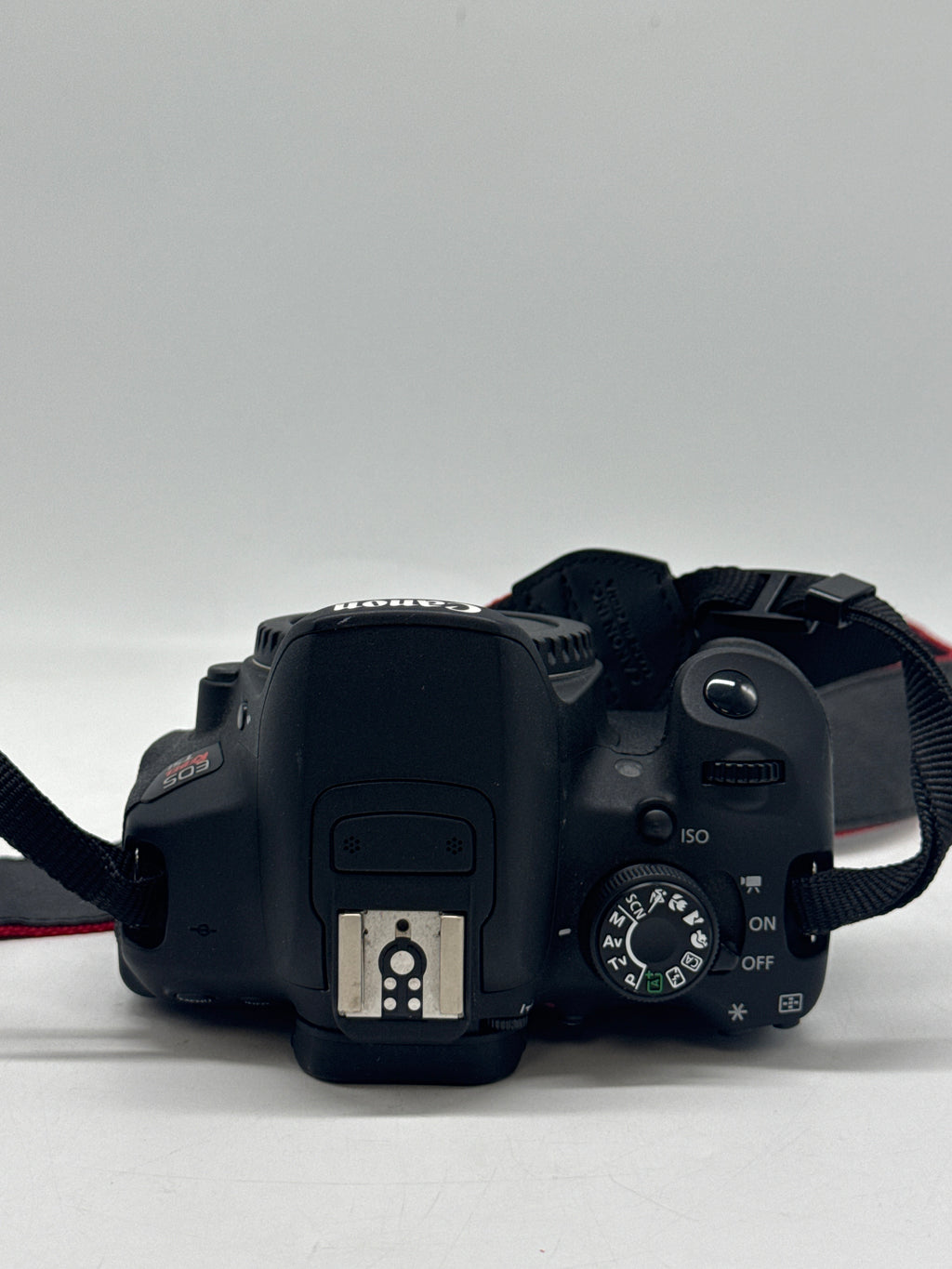 Canon Rebel EOS T5i DSLR 18MP w/ EF-S 18-55mm IS STM Lens Black - Used