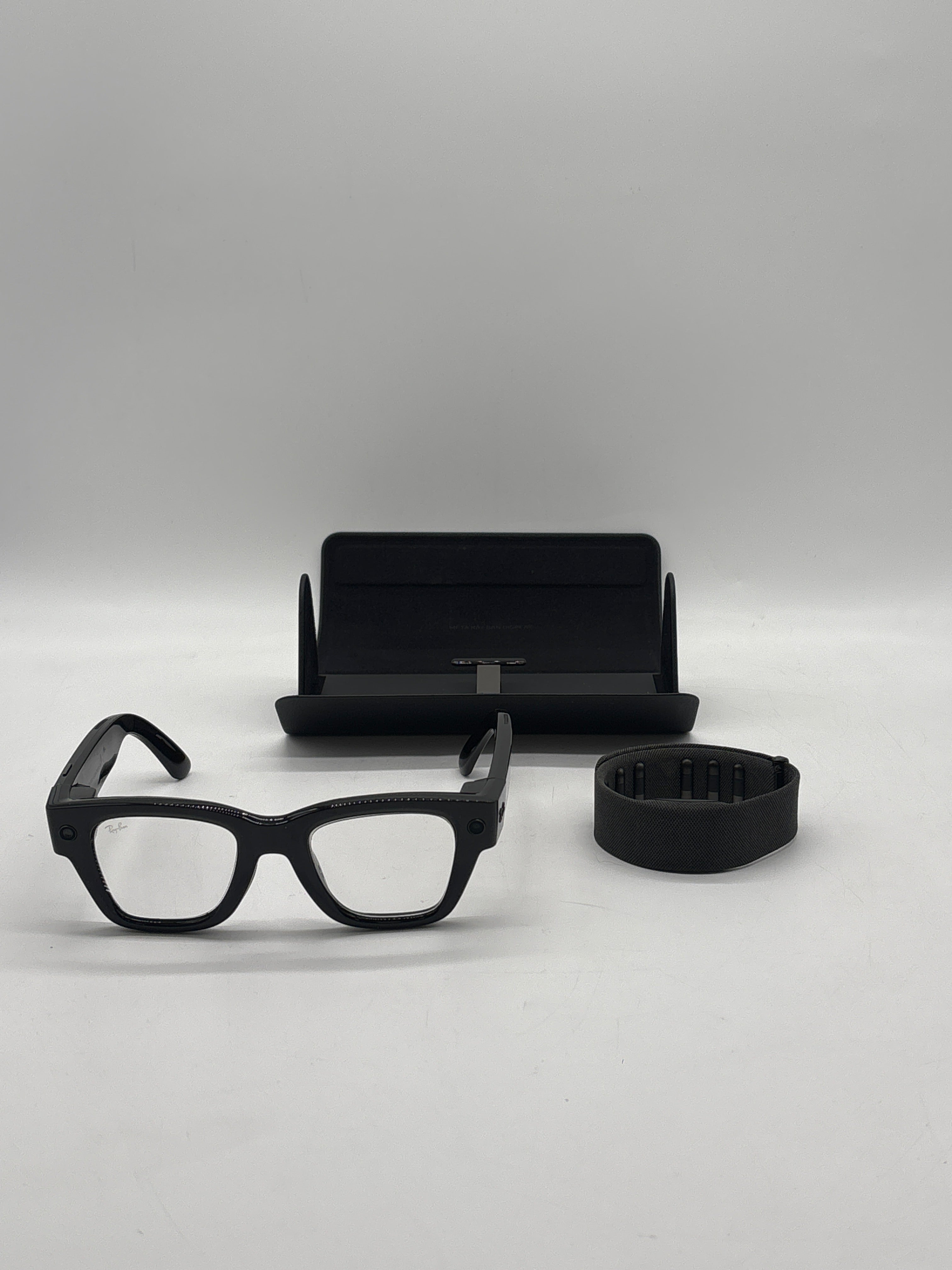 Ray-Ban Meta Display Glasses Standard Size Neural Band Size 2