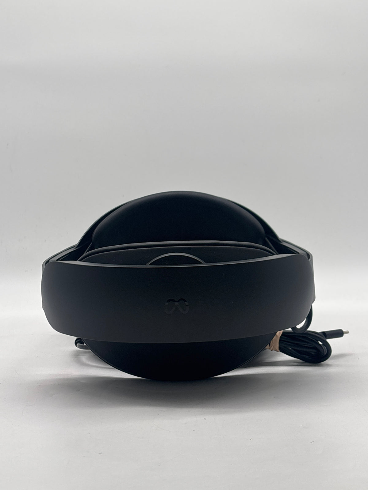 Meta Quest Pro 256GB Standalone All-in-One VR Headset - Used