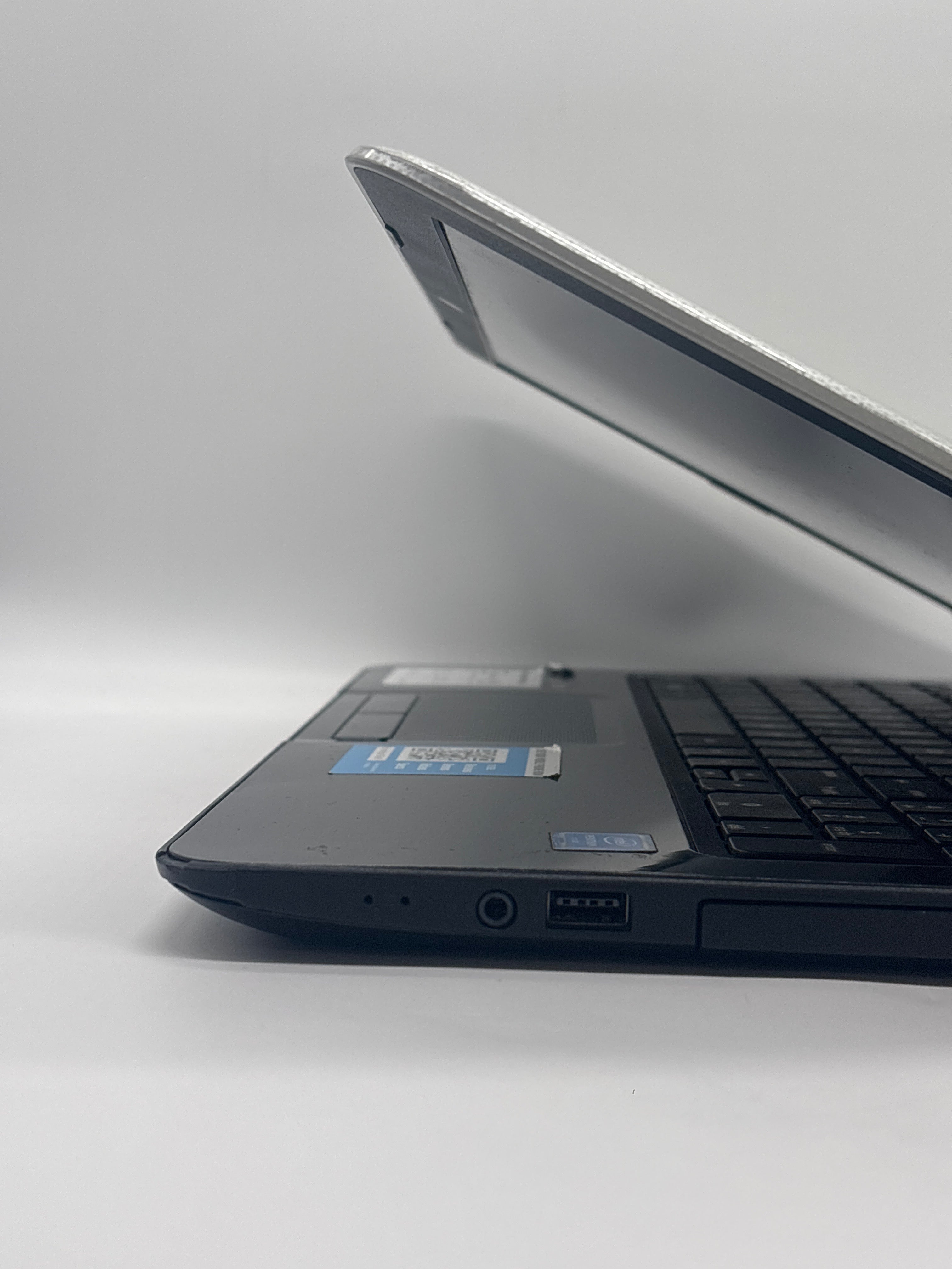 hp 15-f271wm N3540 4GB RAM 500GB HDD