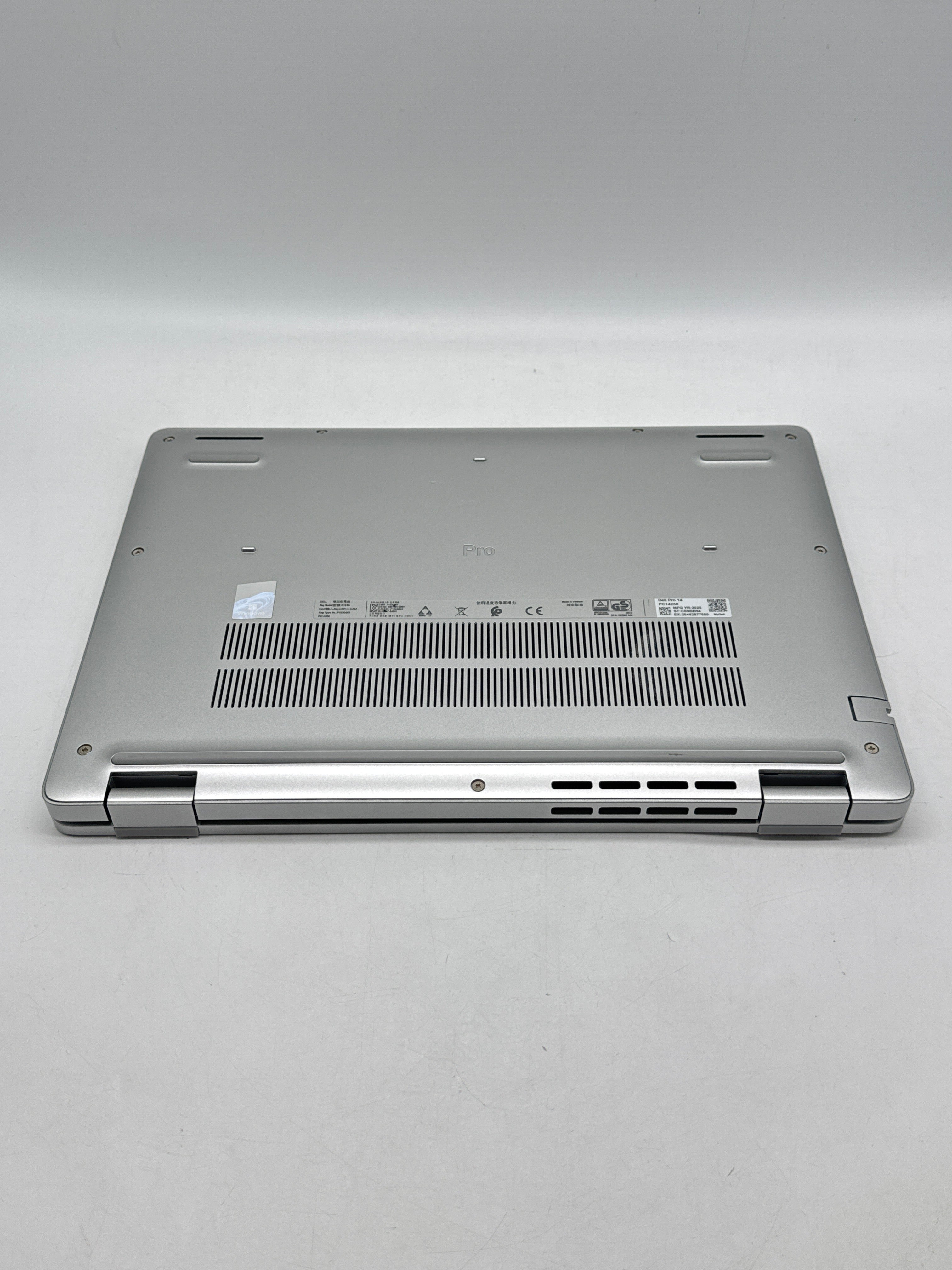 Dell Pro 14 PC14250 Core Ultra 5 235U 32GB RAM 256GB SSD - Used