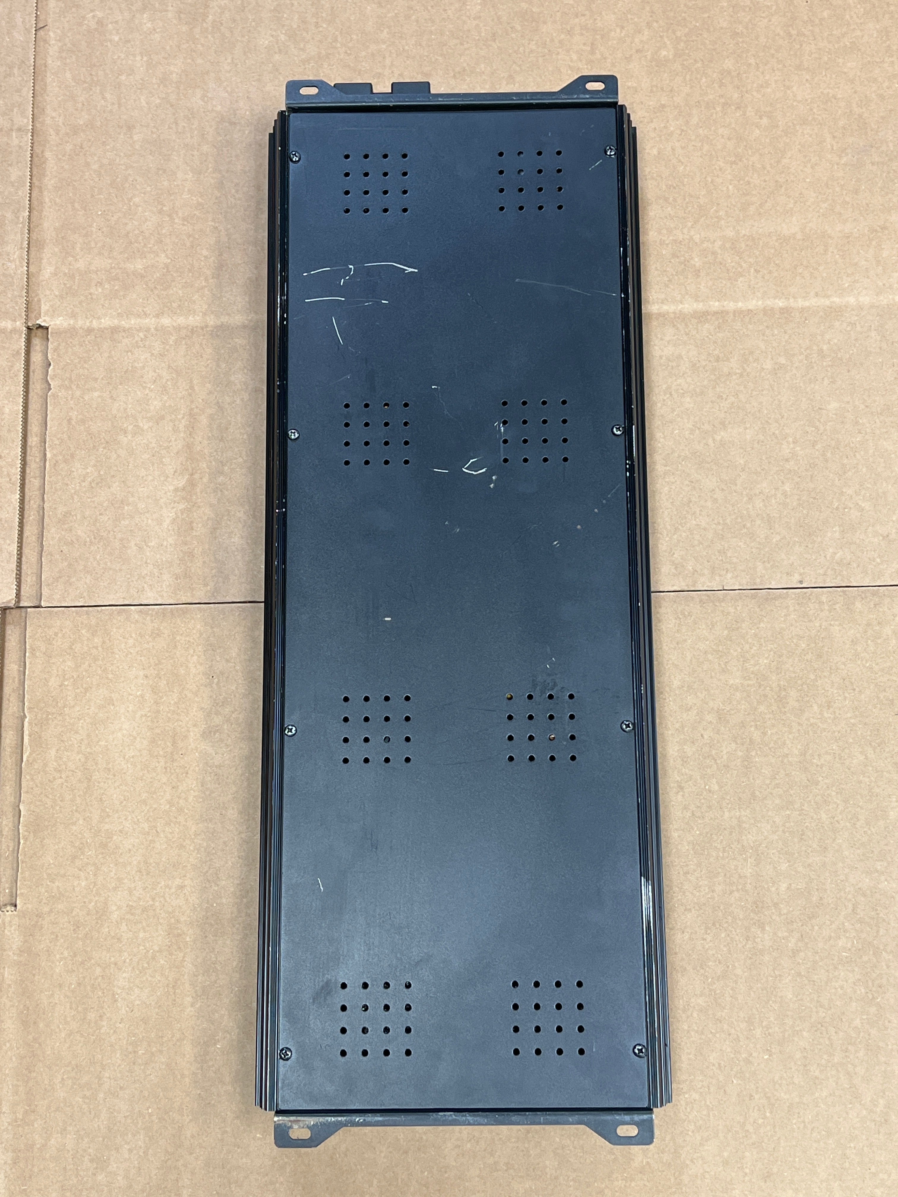 Soundqubed amplifier Car Audio Mono Block Used - Unknown Model