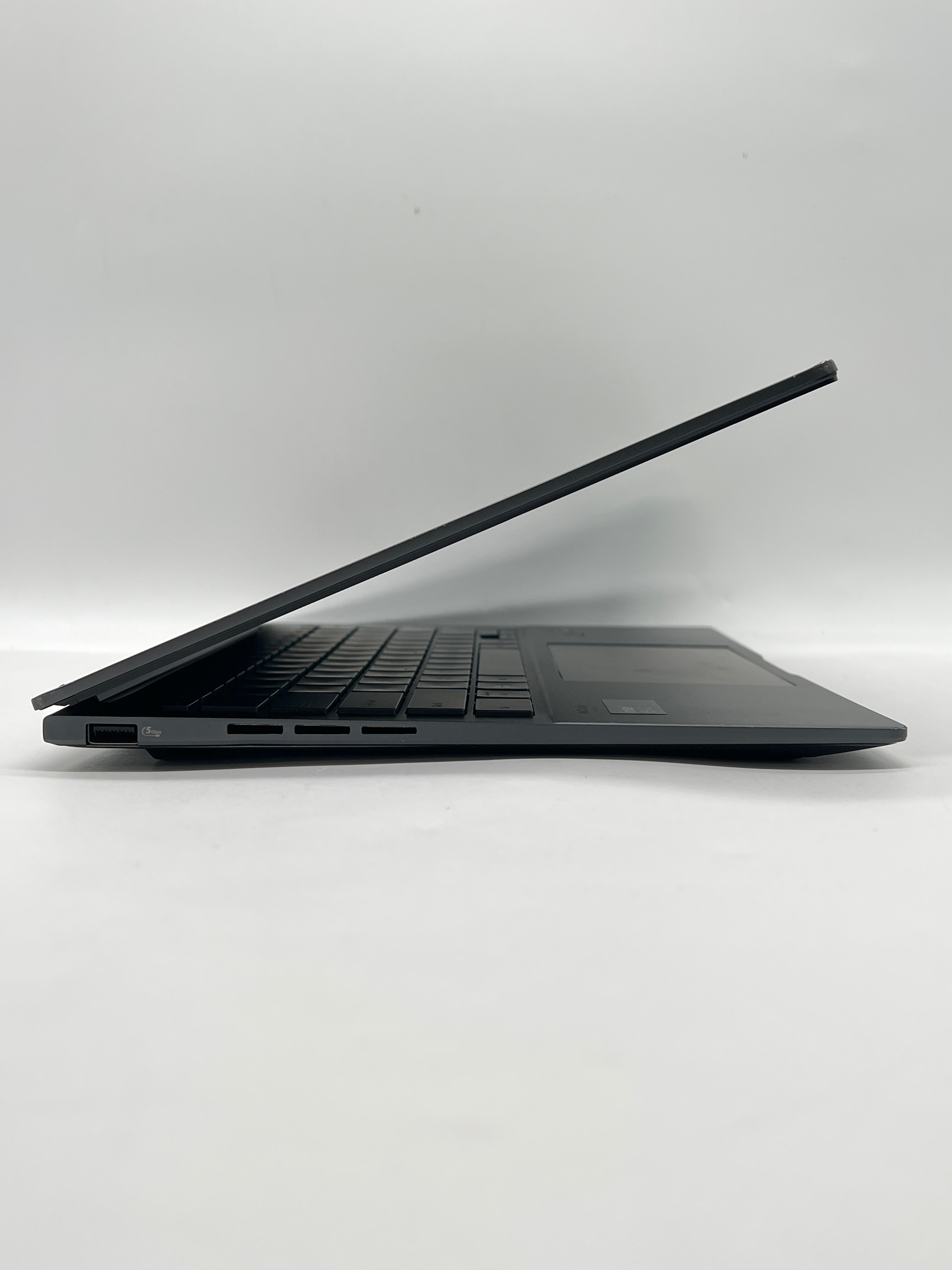Asus Zenbook 14 Q425M OLED Ultra 7 155H 16GB RAM 1TB SSD - For Parts (Read DESC)