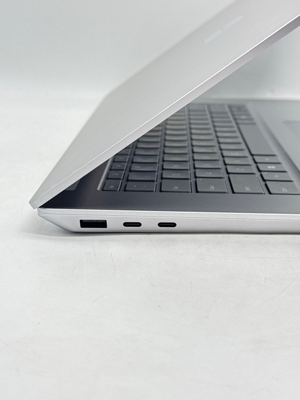 Microsoft Surface Laptop 6 15" Ultra 7 165H 32GB RAM 512GB SSD - Used