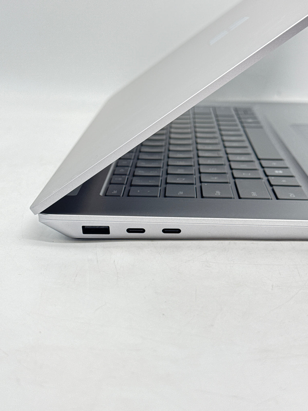 Microsoft Surface Laptop 6 15" Ultra 7 165H 32GB RAM 512GB SSD - Used