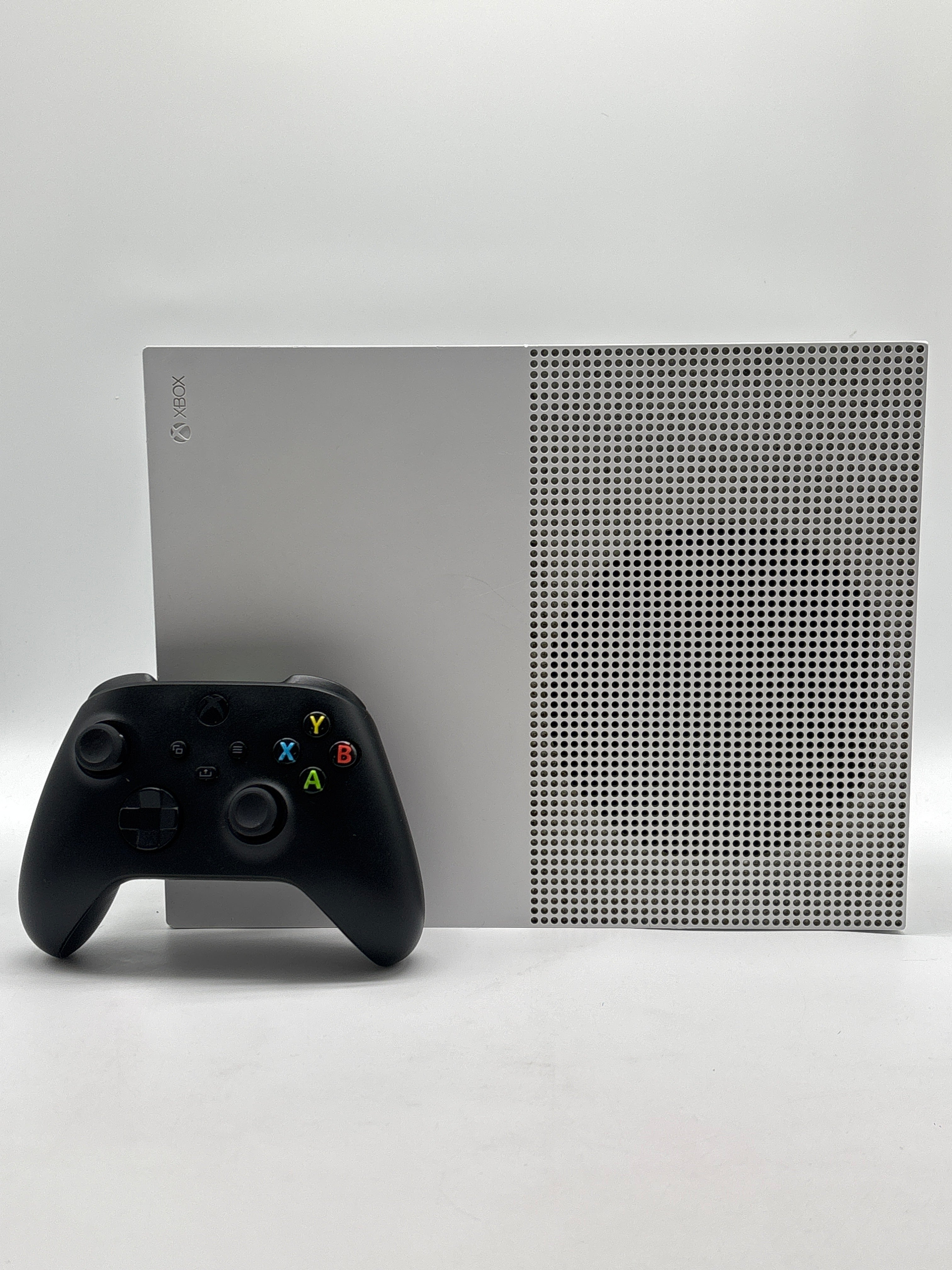 Microsoft Xbox One S (1681) 500GB Home Console - Used