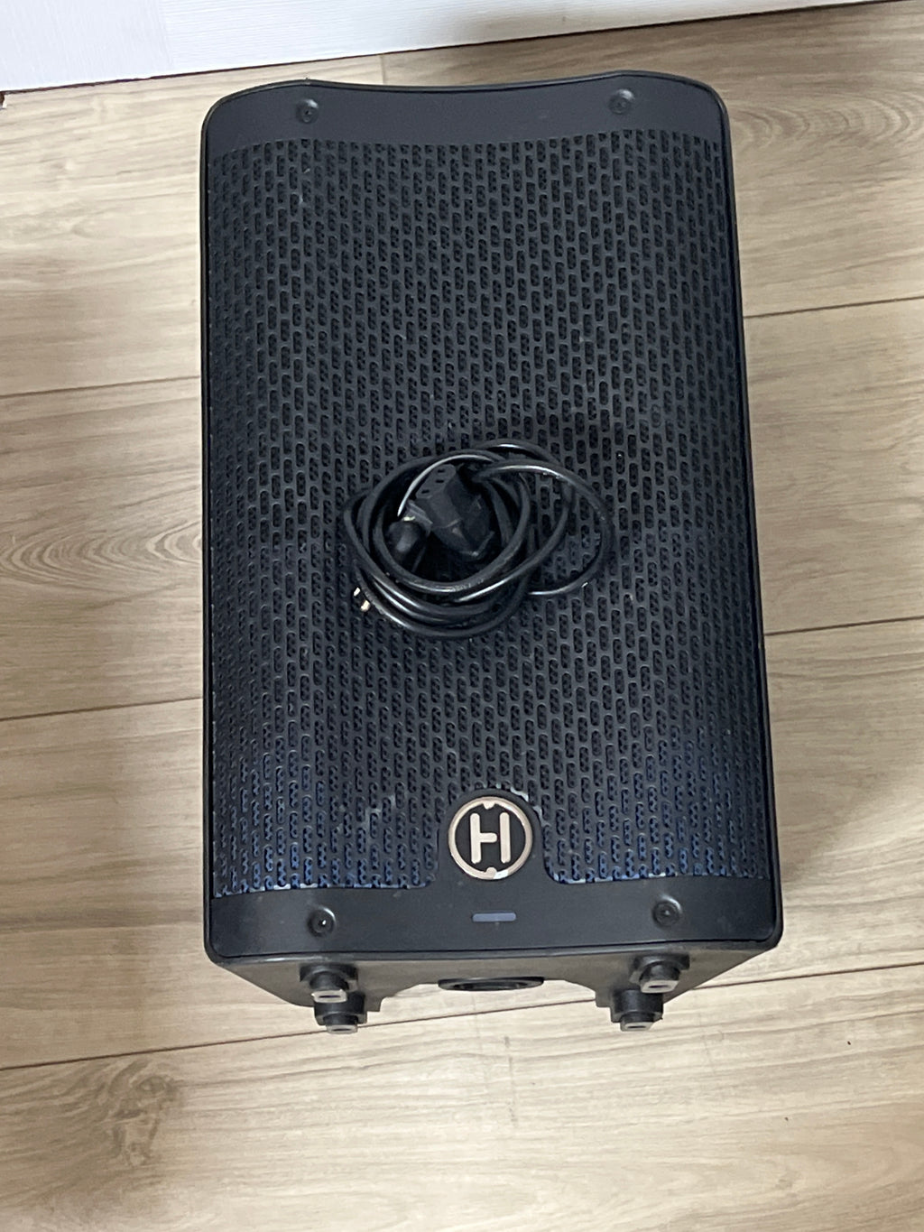 Harbinger VARI V2408 8" Powered PA Loud Speaker Bluetooth - Used