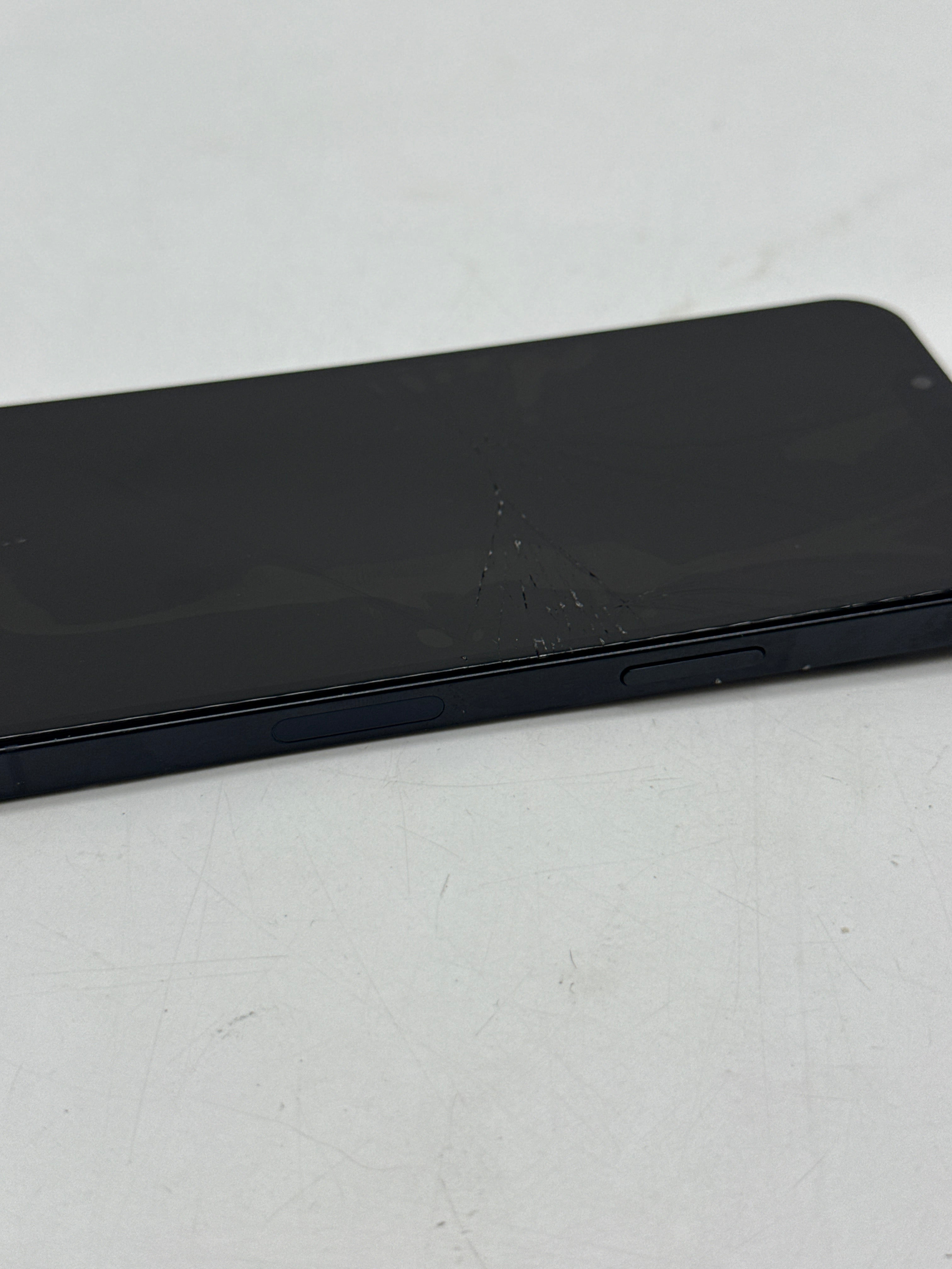 Apple iPhone 13 128GB Factory Unlocked Midnight - Cracked Screen Bad LCD