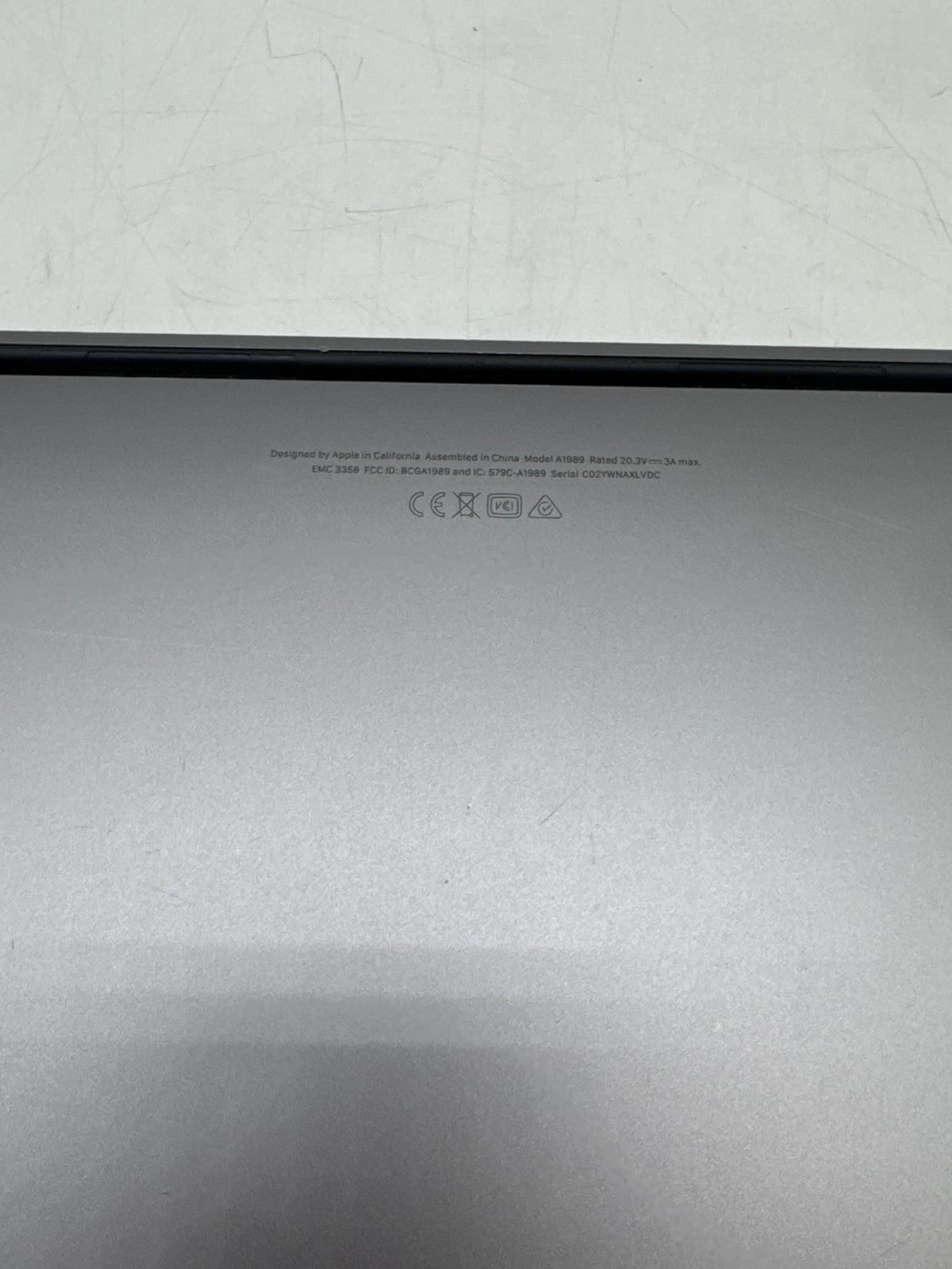 Apple MacBook Pro 13" A1989 2018 i5 8GB 256GB - Stuck at Logo