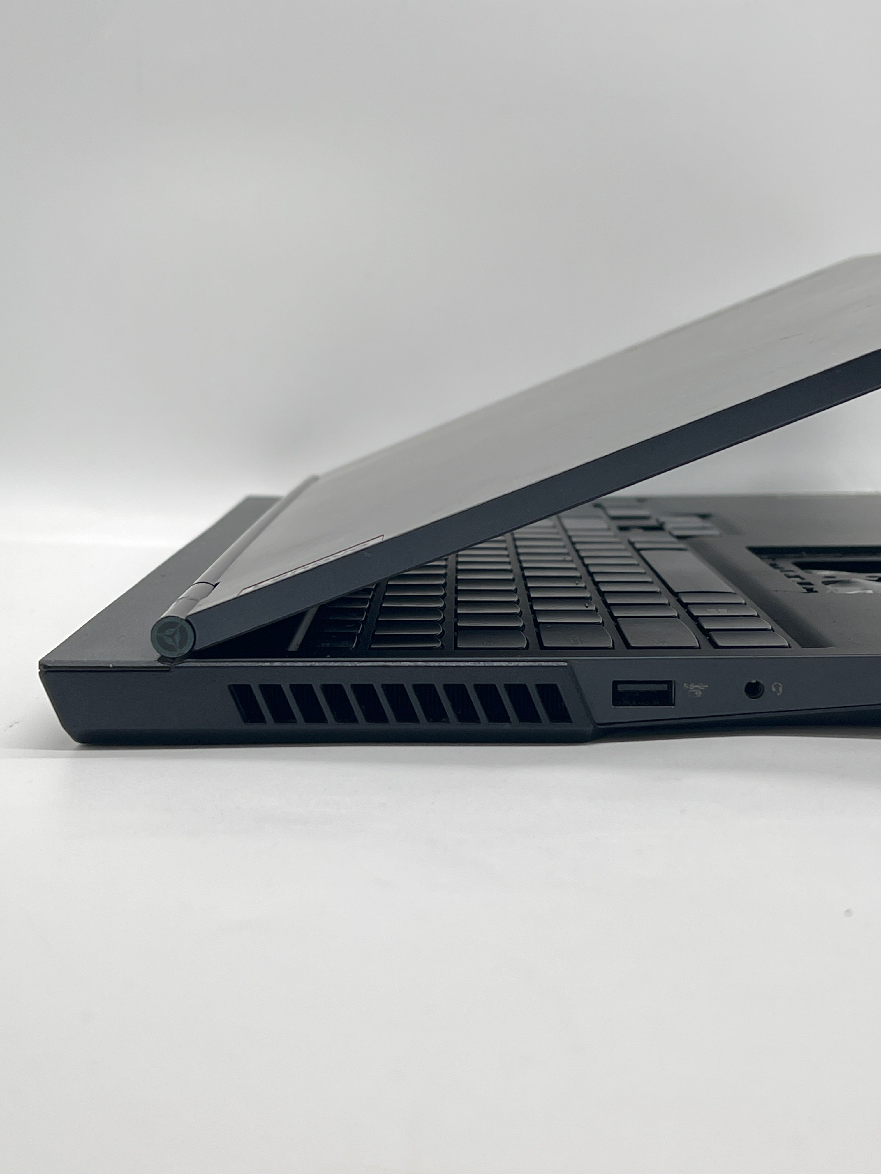 Lenovo Legion 5 15IMH05H i7-10750H 8GB RAM 512GB SSD GTX 1660Ti - For Parts (Read)