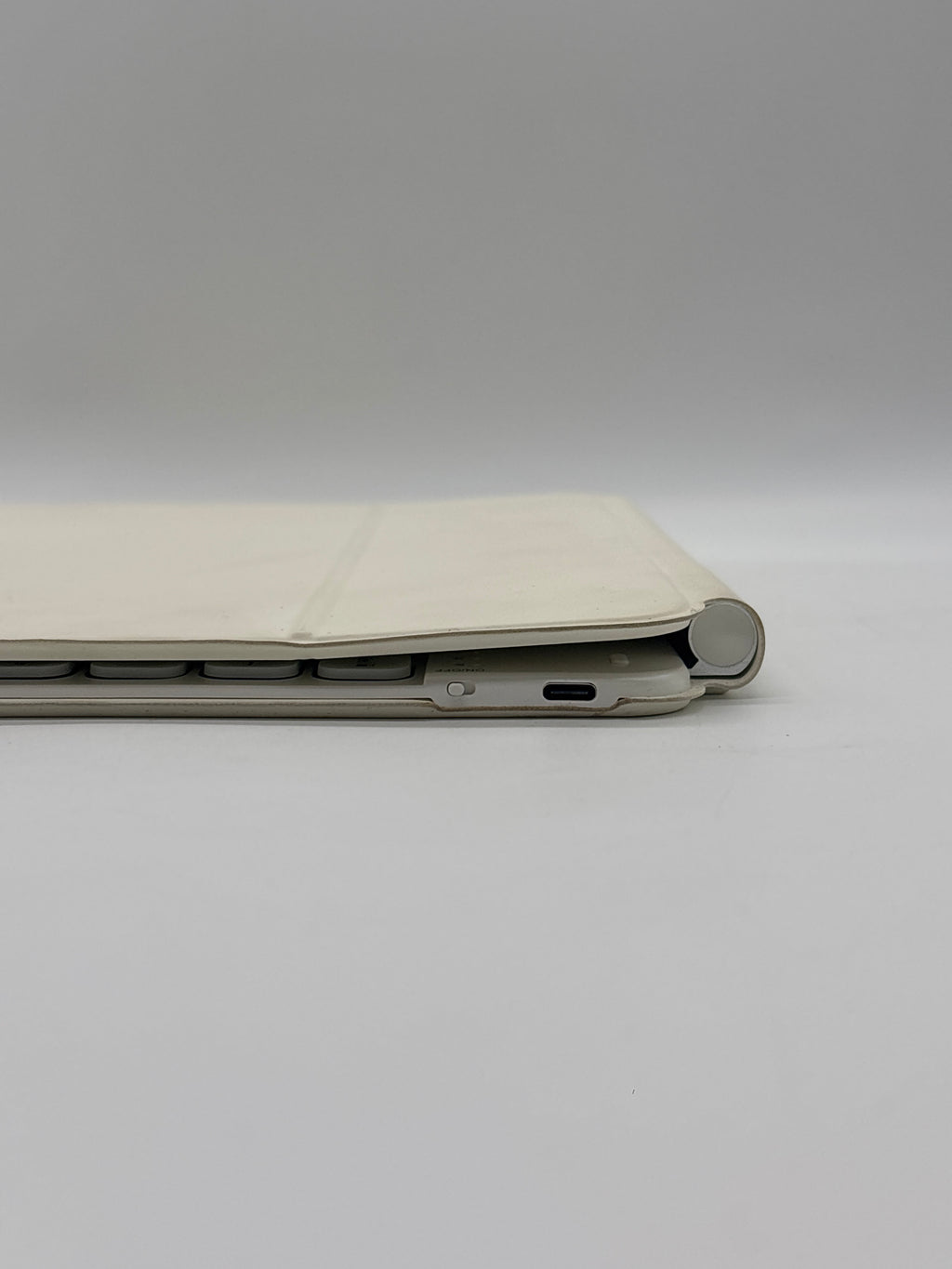 Typecase Edge Keyboard Case for Apple iPad Pro 12.9 in - White