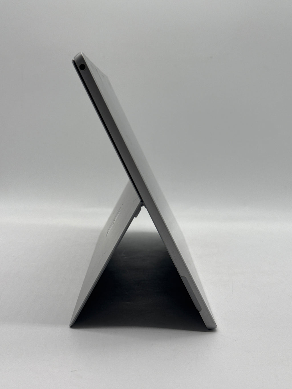 Microsoft Surface Pro 5 13" Core i5-7300U 4GB RAM 128GB SSD - Used