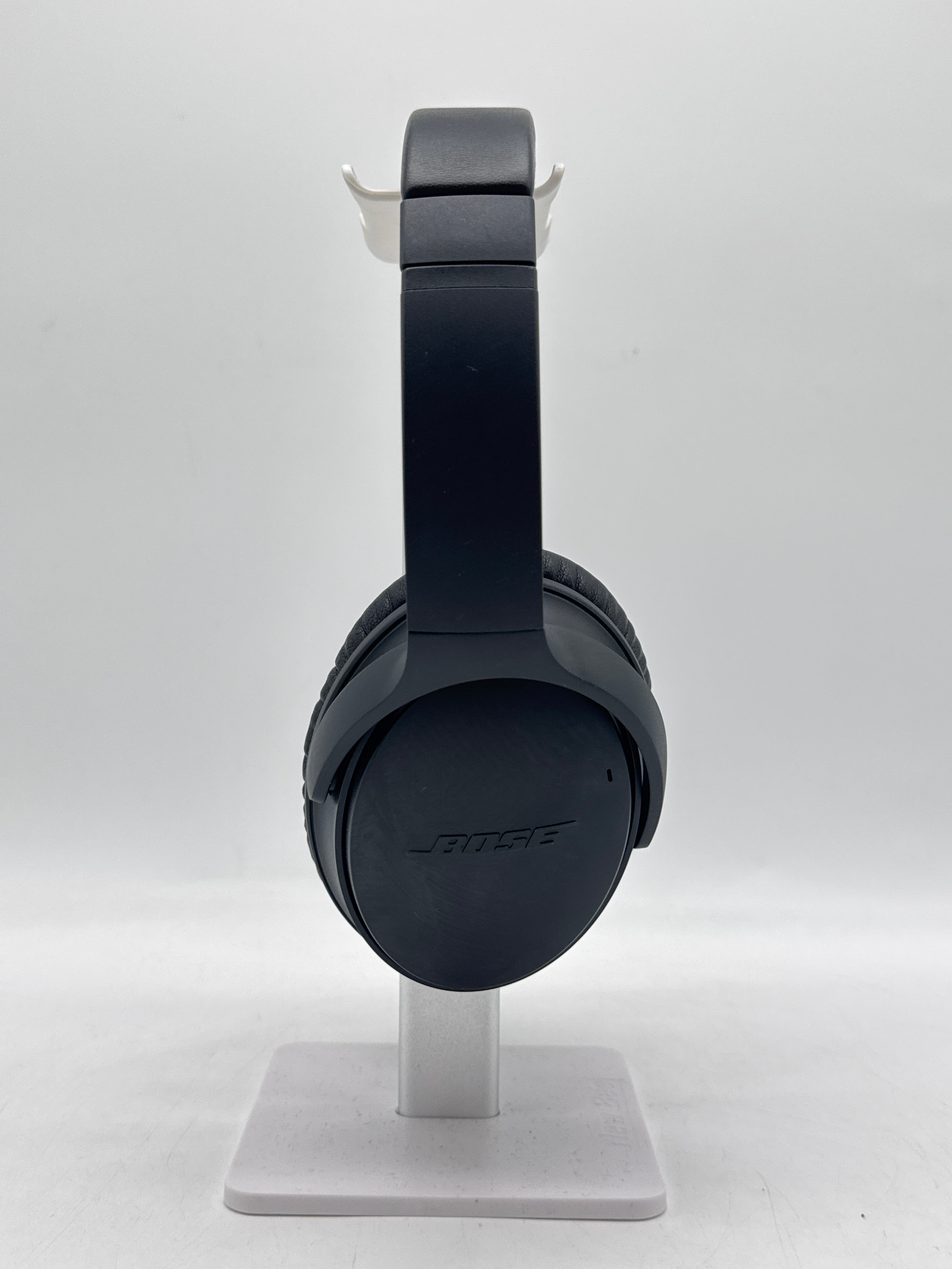 Bose QuietComfort 35 II Wireless Bluetooth Headphones W/ Carrying Case & Jacks - Used