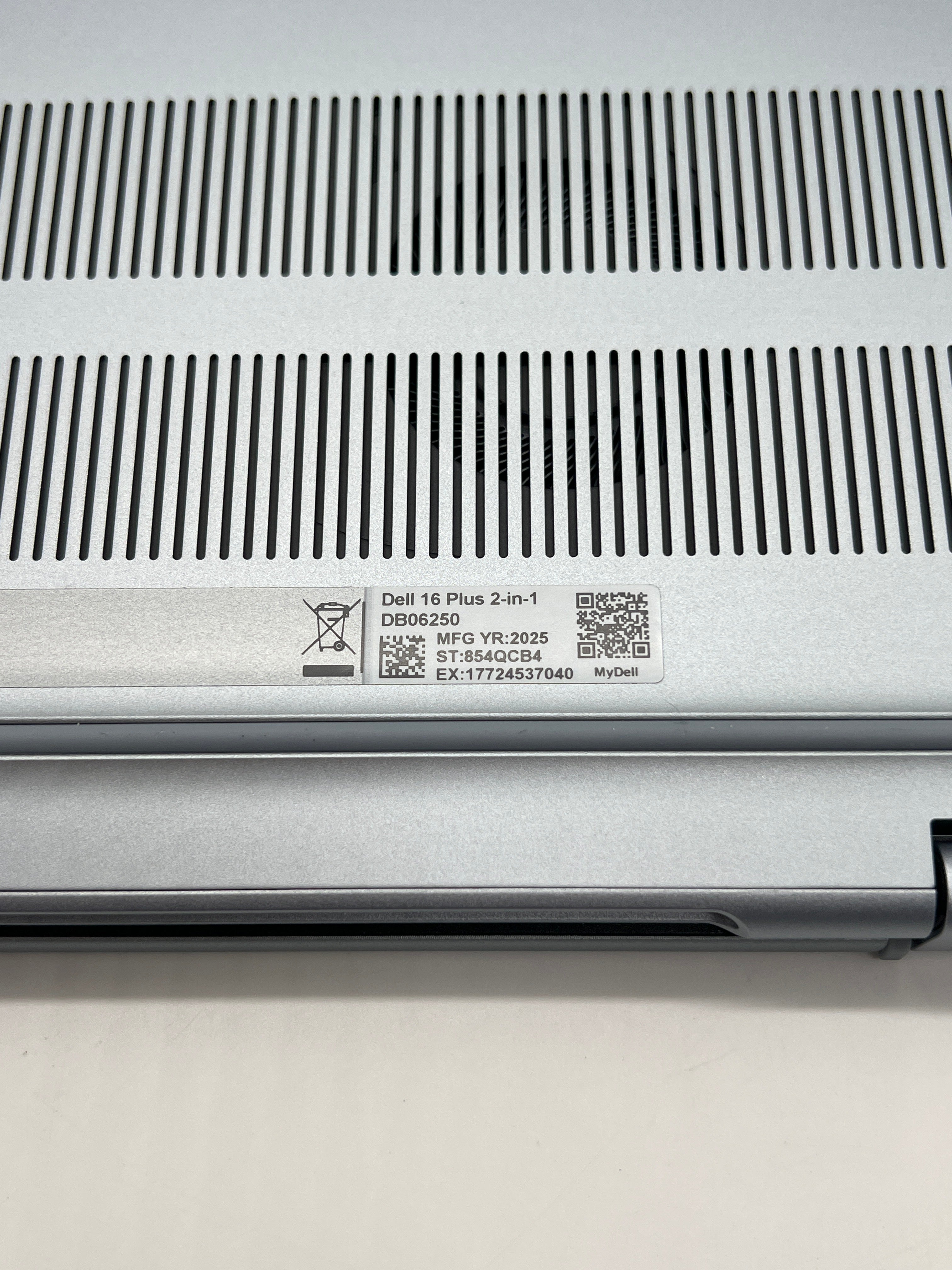 Dell 16 Plus DB06250 2-in-1 Ultra 7 16GB RAM 1TB SSD