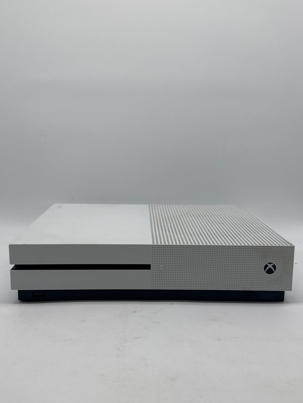 Microsoft Xbox One S 1681 500GB White Console w/ Controller HDMI Cable Used