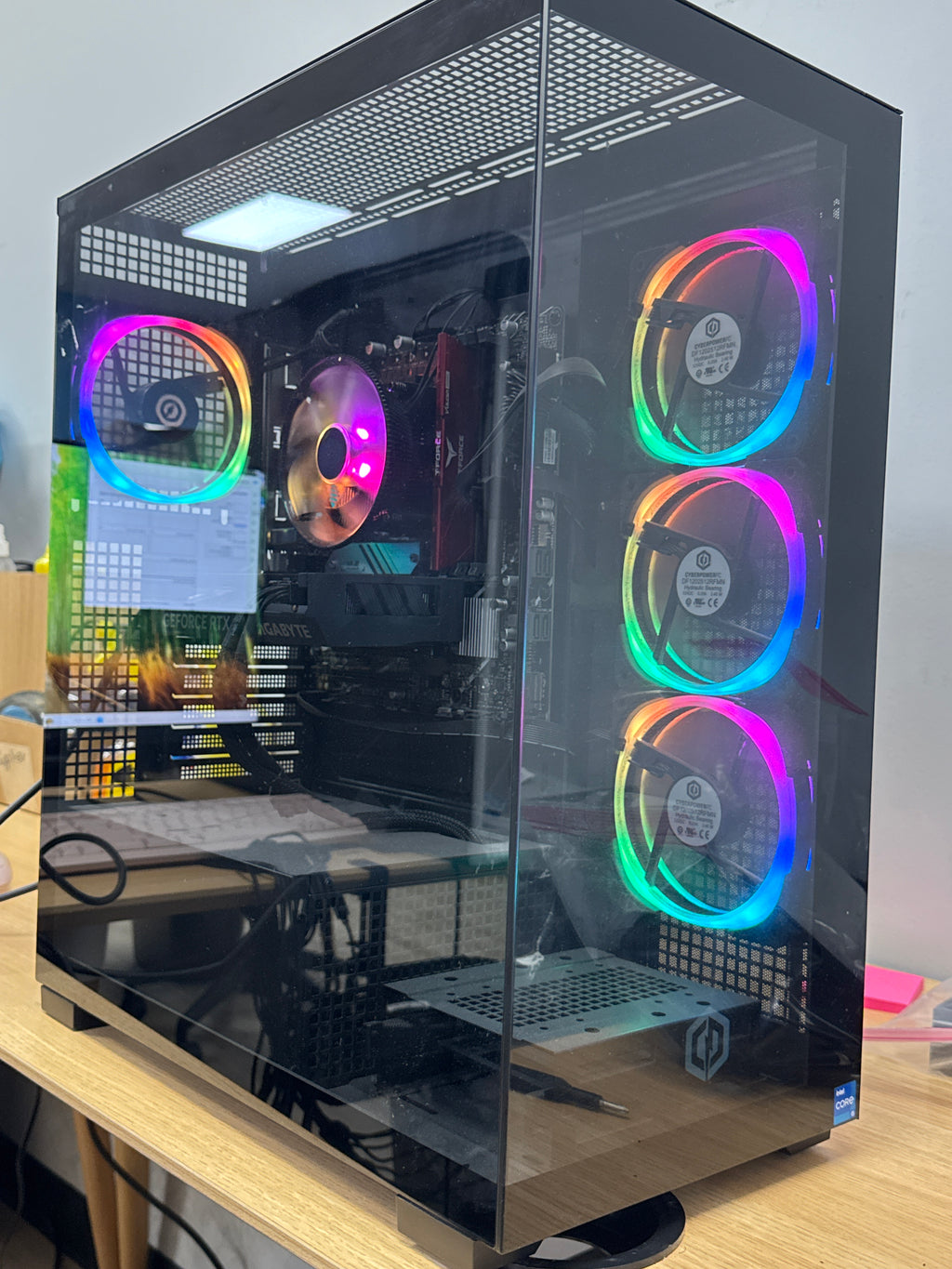 Custom Gaming PC i5-14400F 16GB RAM 1TB SSD RTX 4060 Black - Used