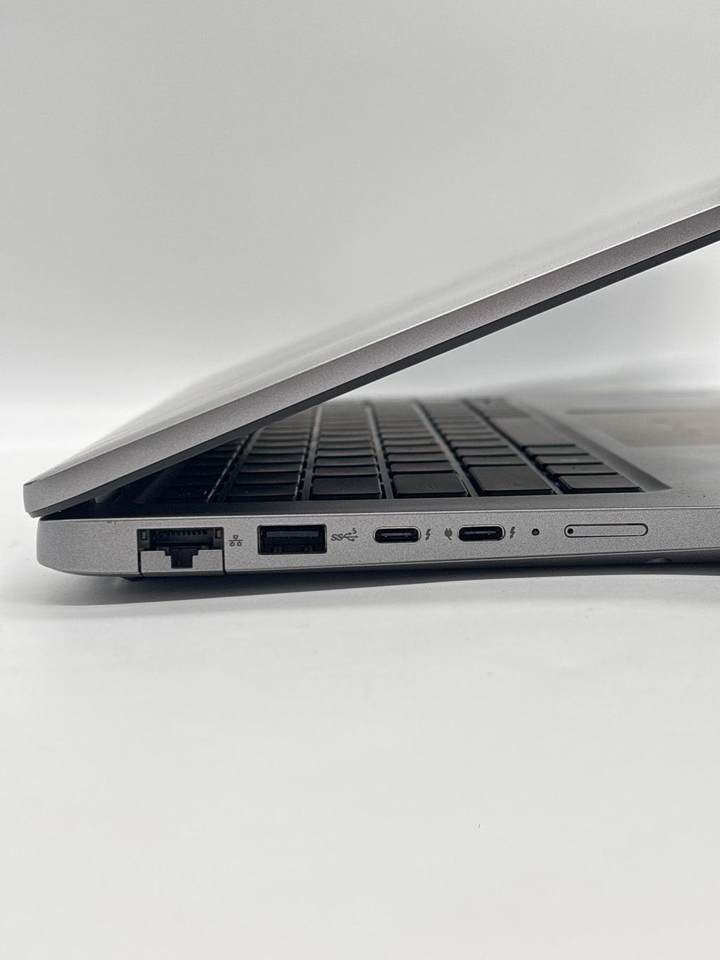 Dell Latitude 5450 Ultra 5 125U 16GB RAM 256GB - For Parts (Remotely Managed)