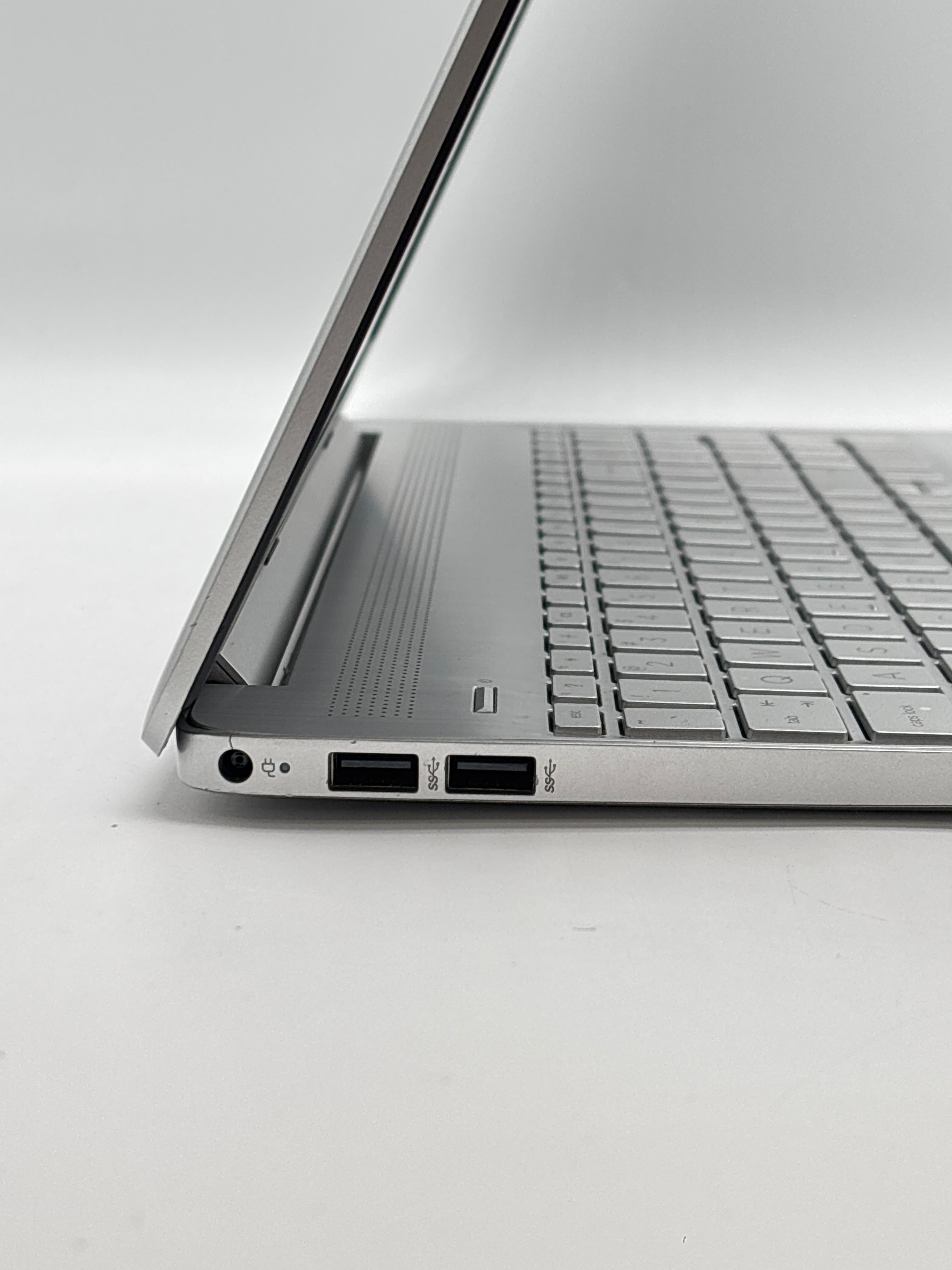HP Laptop 15-dy1xxx i5-1035G1 12GB RAM 256GB SSD - Used