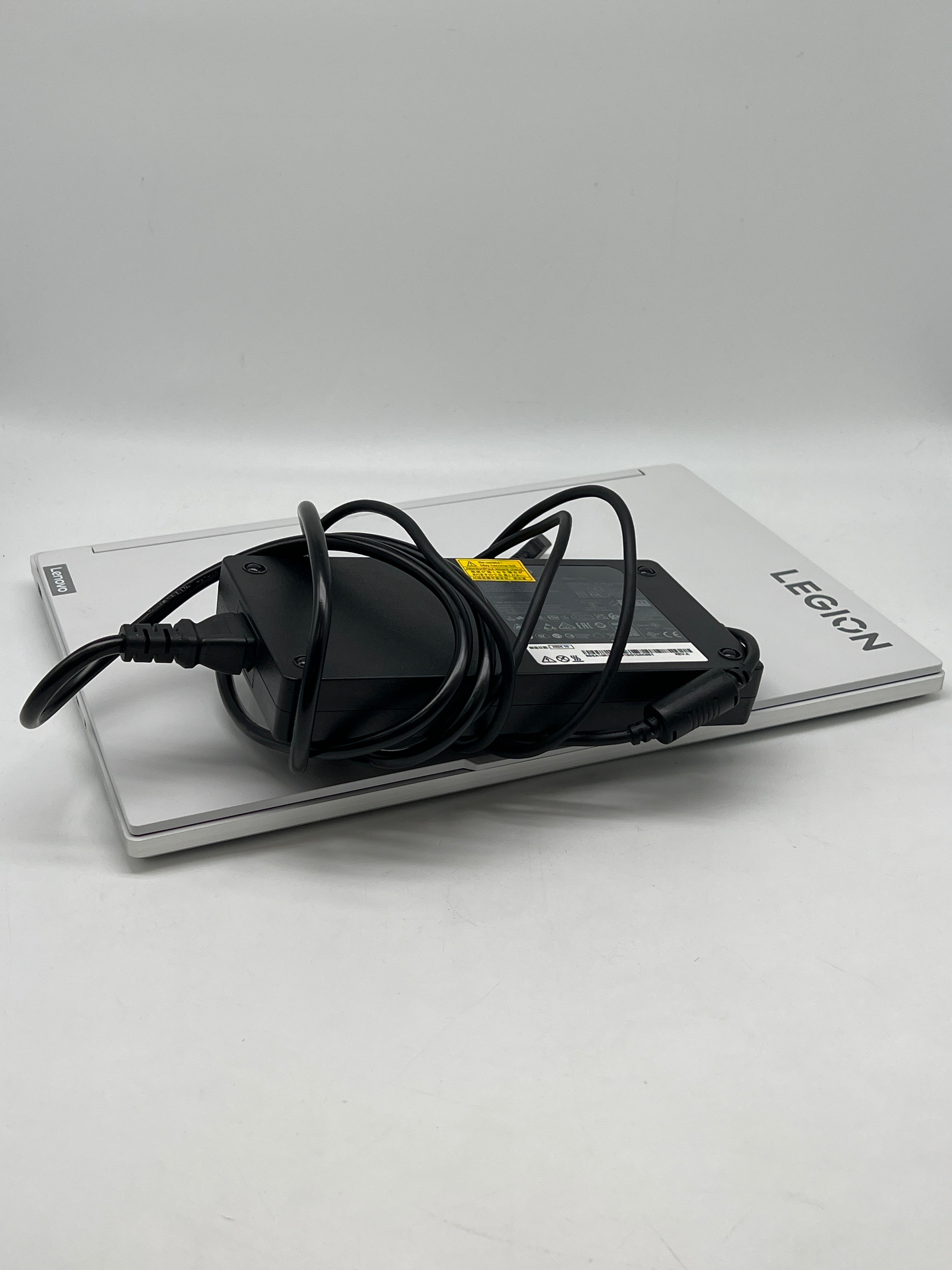 Lenovo Legion 7 16IRX9 i9-14900HX 32GB RAM 1TB SSD RTX 4070 S- Used