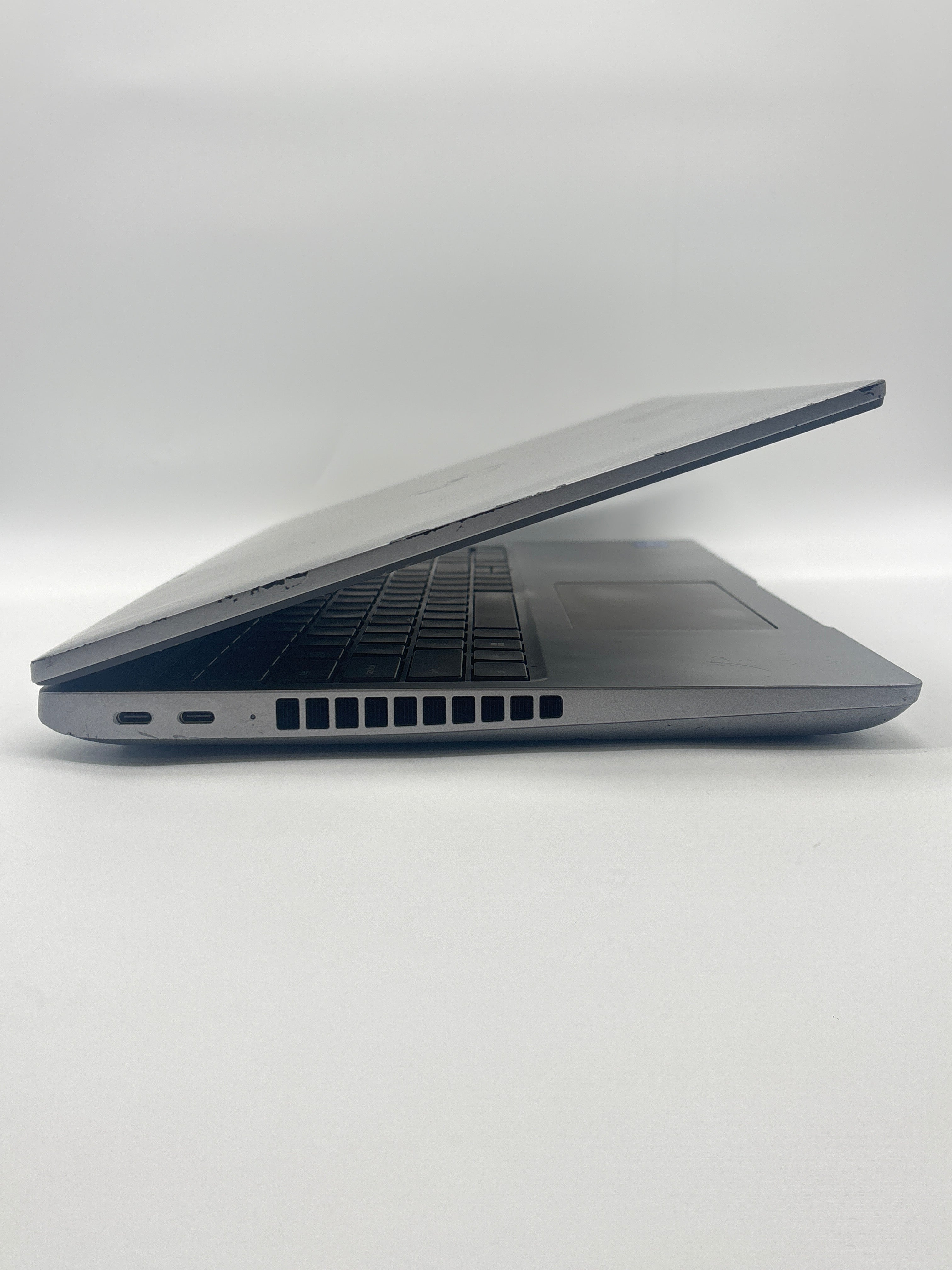Dell Precision 3581 i5-13600H 16GB RAM 256GB SSD