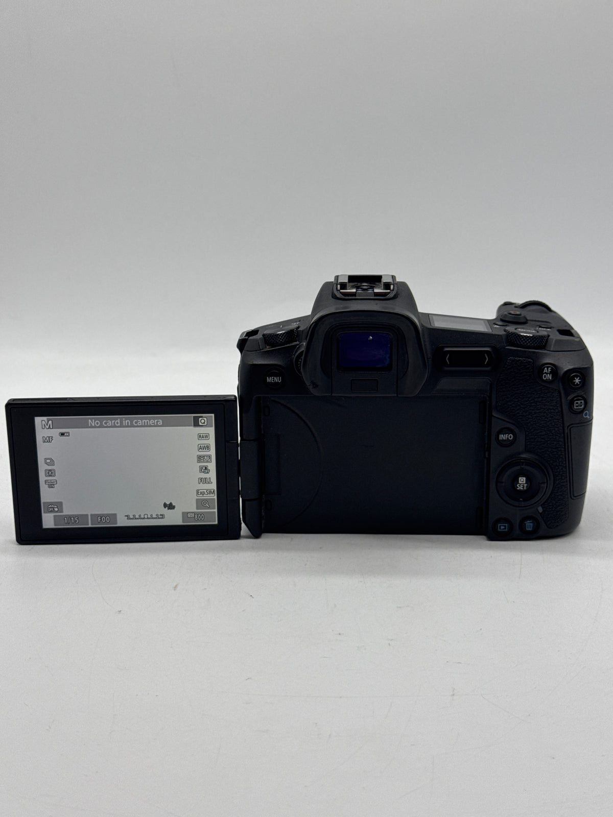 Canon EOS R Mirrorless Camera w/ Lens Black - Used