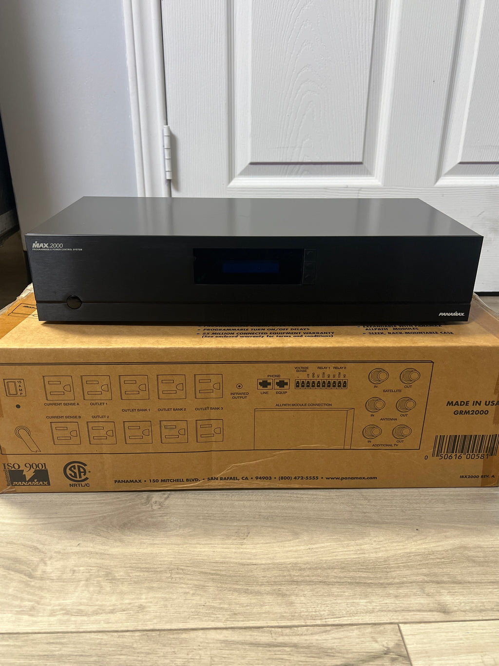 Panamax Max 2000 Power Management & Surge Protector - New Open Box
