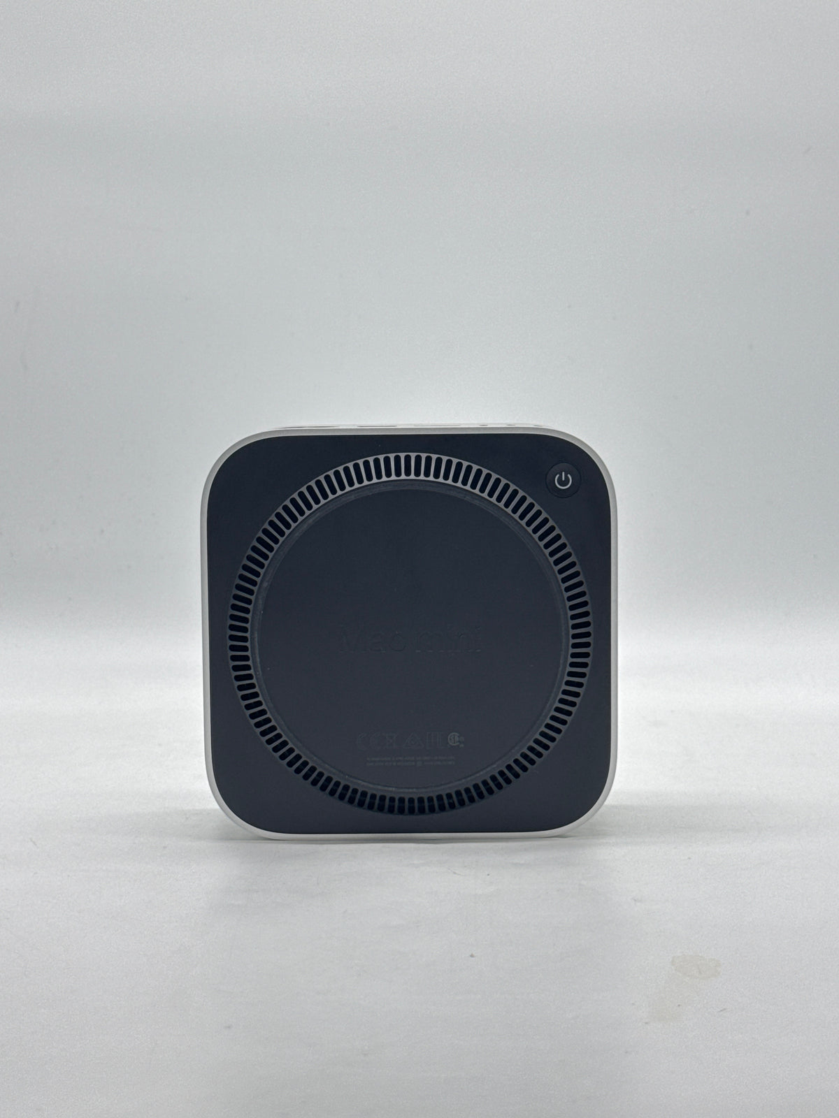 Apple Mac Mini A3238 M4 10-Core CPU 10-Core GPU 16GB RAM 256GB SSD Silver - Used