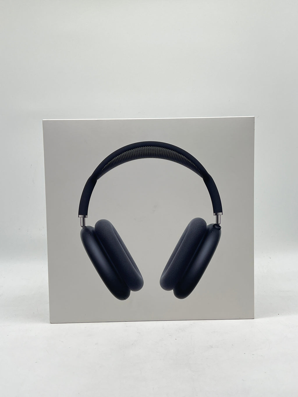 Apple AirPods Max A3184 Wireless Over-Ear Headphones Midnight - Used