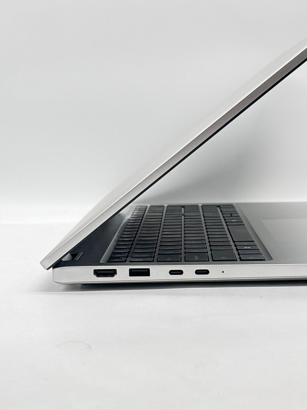 Dell Pro 16 PB16250 Plus Ultra 5 235U 16GB RAM 256GB SSD - Silver Used